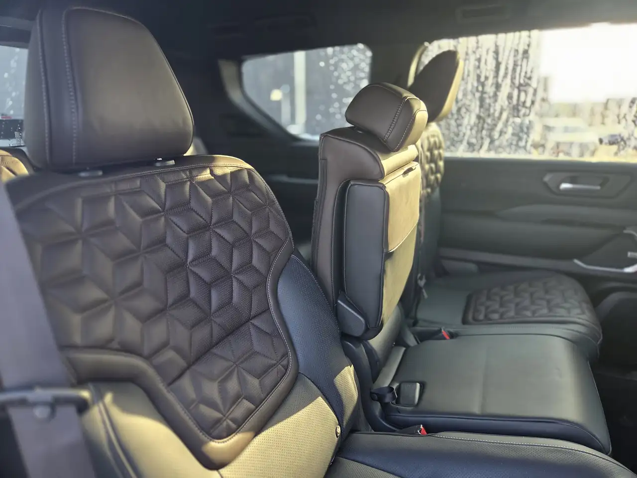 Nissan Armada снимка Nissan Armada