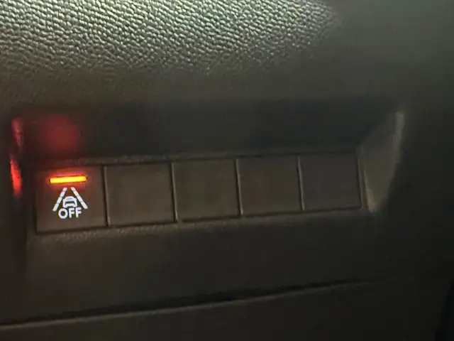 Peugeot 2008 view 14
