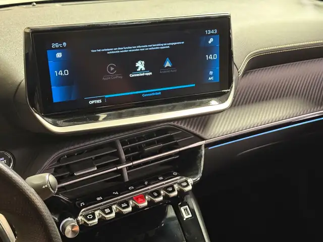 Peugeot 2008 view 18