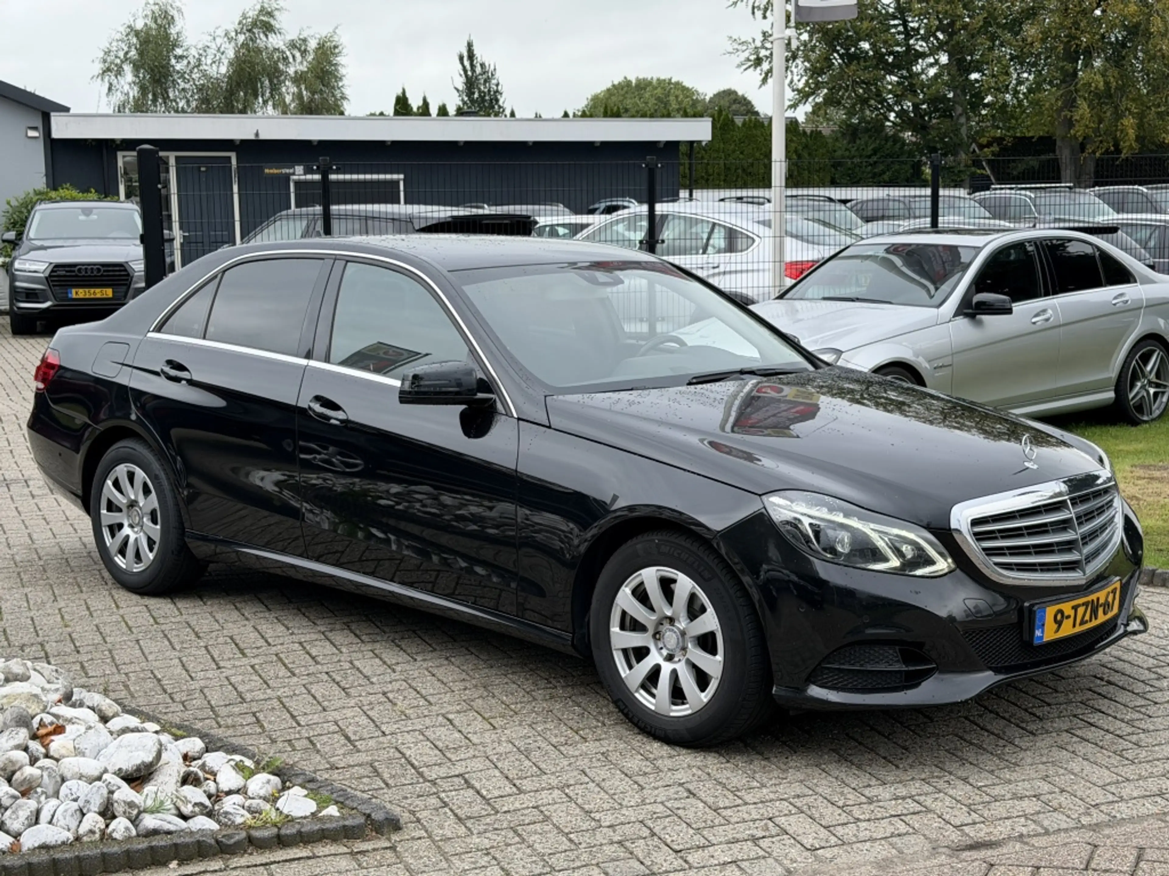 Mercedes-Benz E 300 E300 Benzine 6-Cilinder Sedan 2014 Facelift Zwart — photo 4