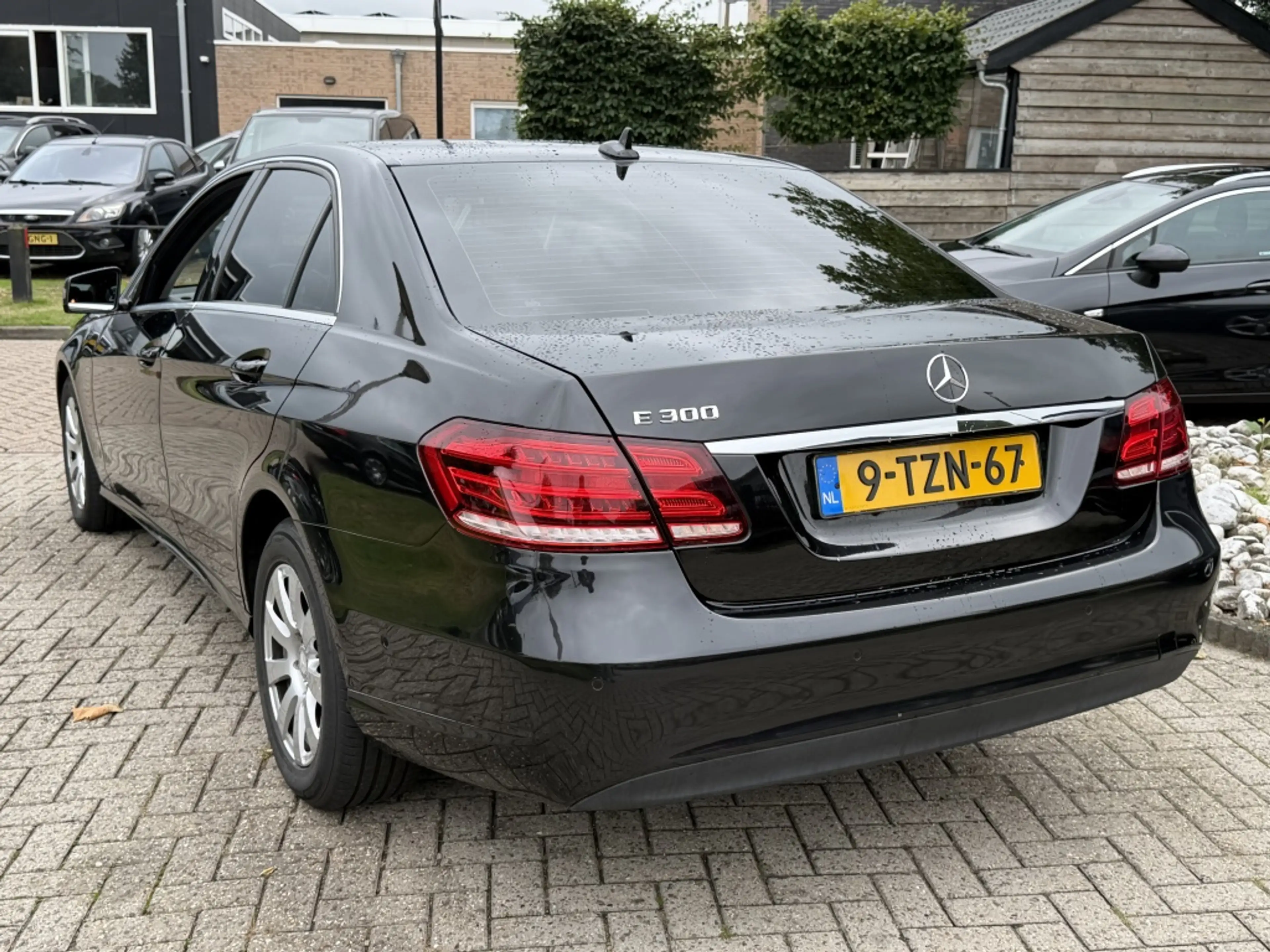 Mercedes-Benz E 300 E300 Benzine 6-Cilinder Sedan 2014 Facelift Zwart — photo 10