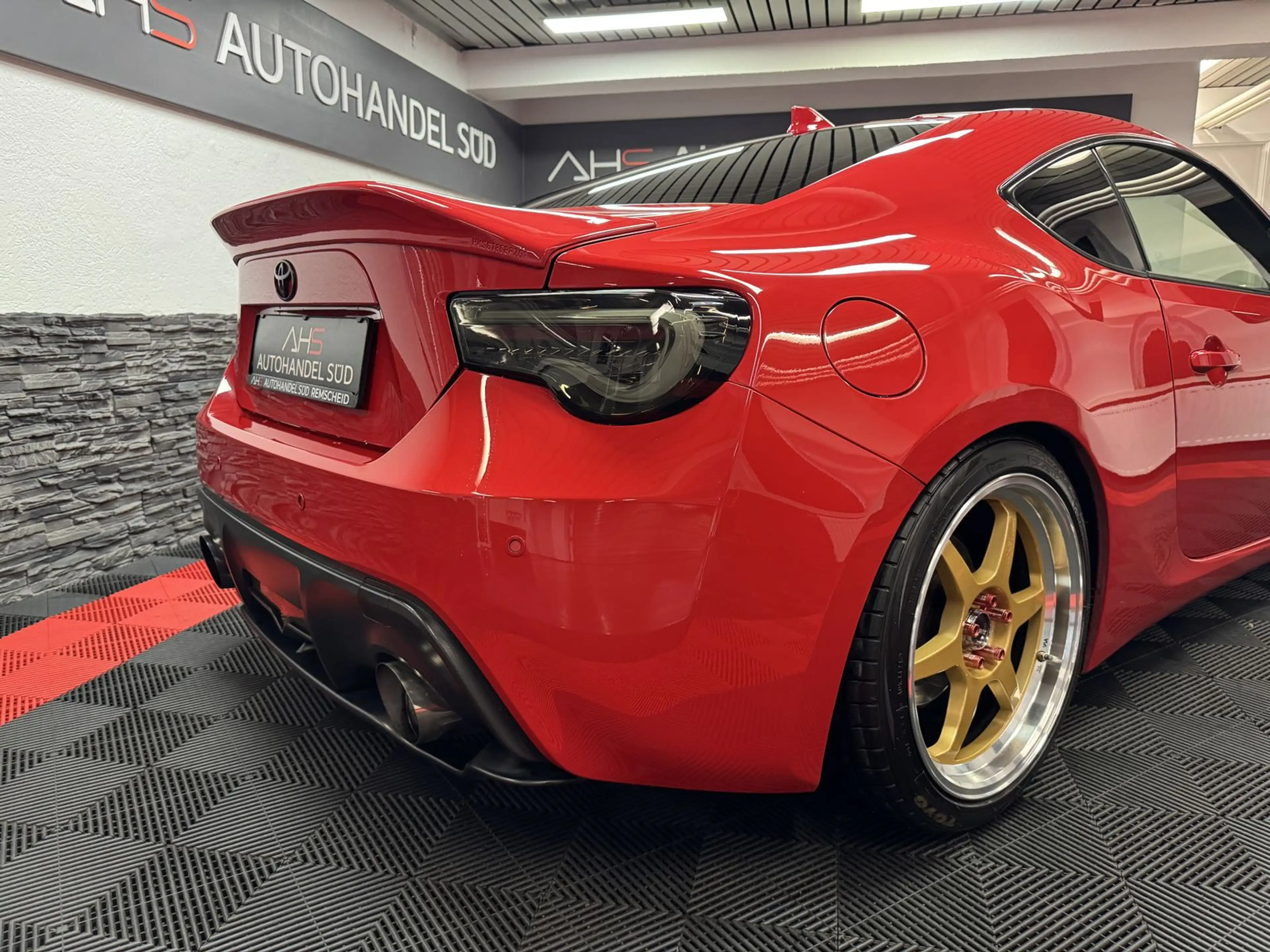 Toyota GT86 BORBET*GEWINDE*VALENTI*CARBON* — photo 6