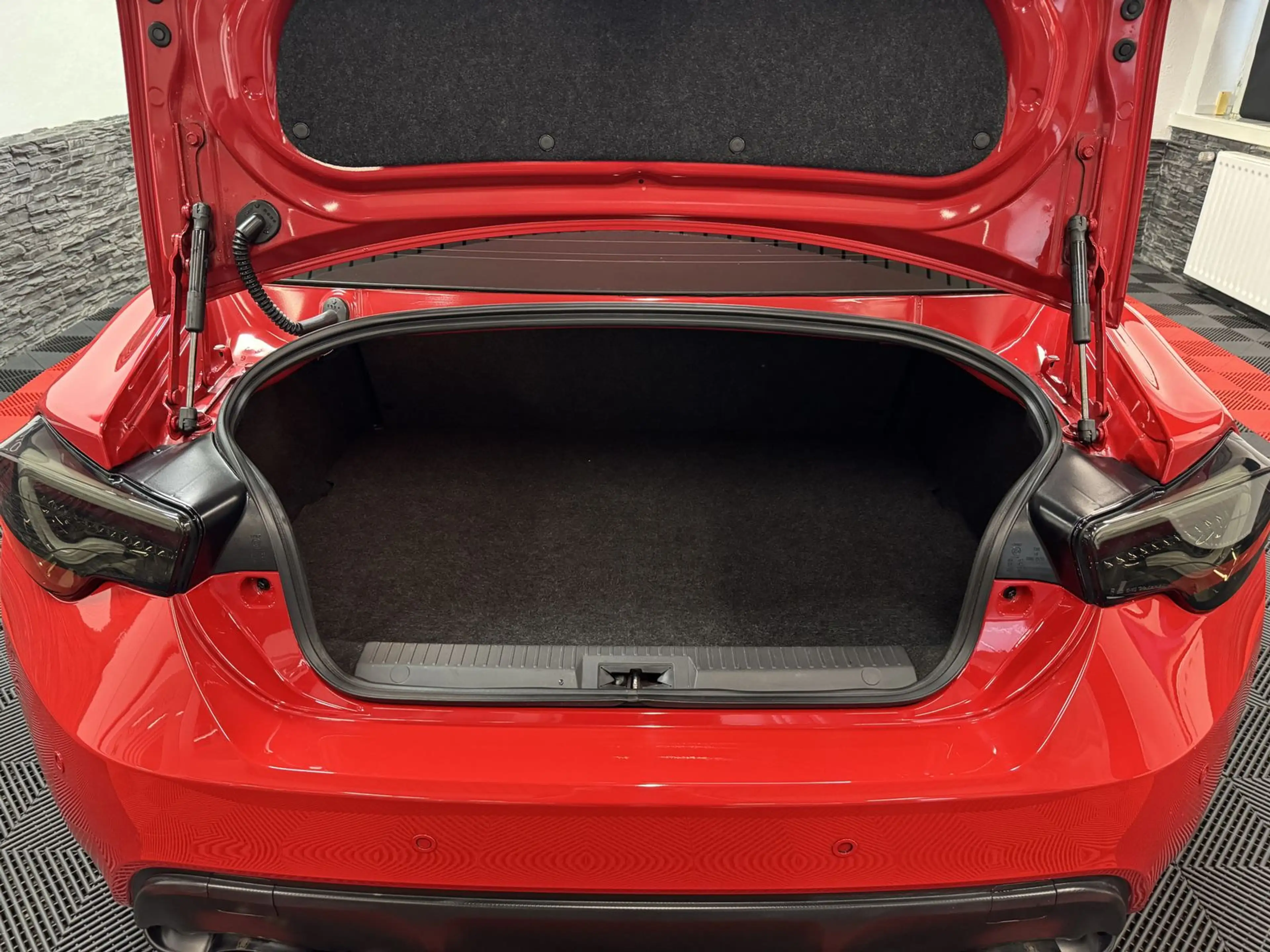 Toyota GT86 BORBET*GEWINDE*VALENTI*CARBON* — photo 15