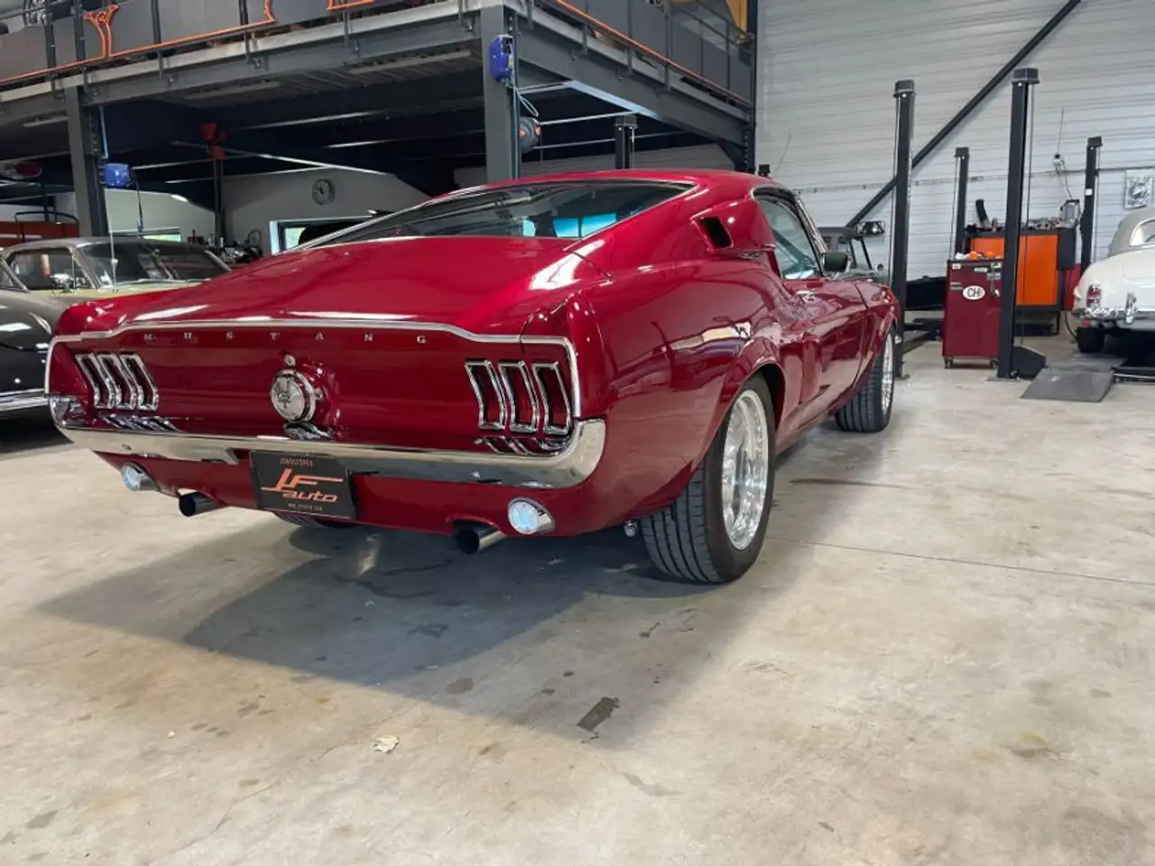 Ford Mustang FASTBACK, foto 11