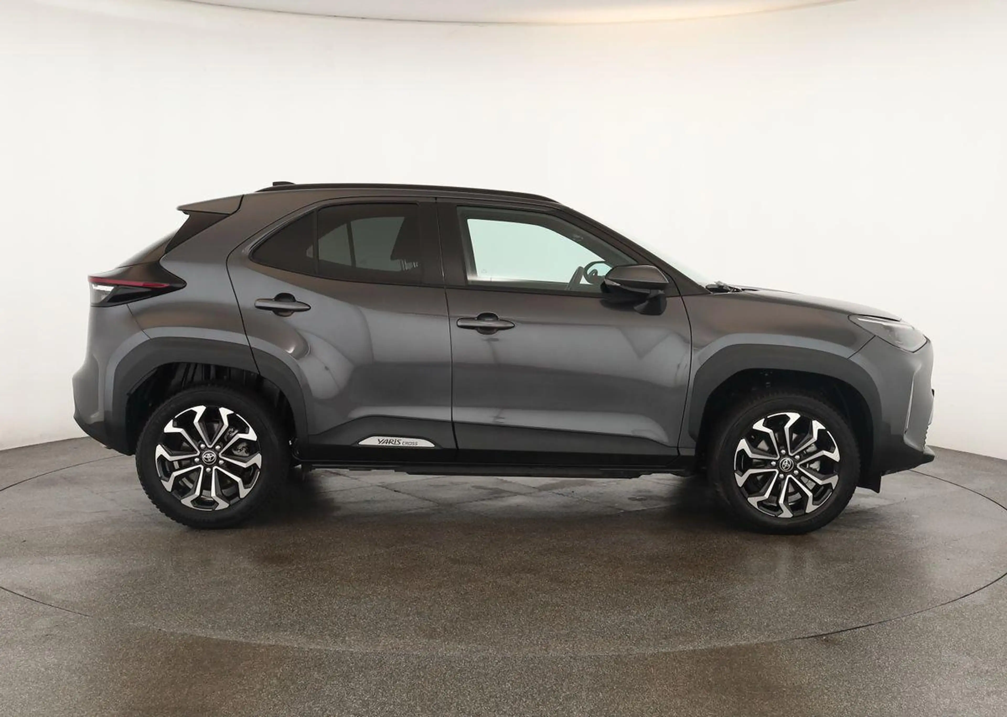 Toyota Yaris Cross Hybrid Teamplayer LED Nav SitzHZ Kam — photo 4