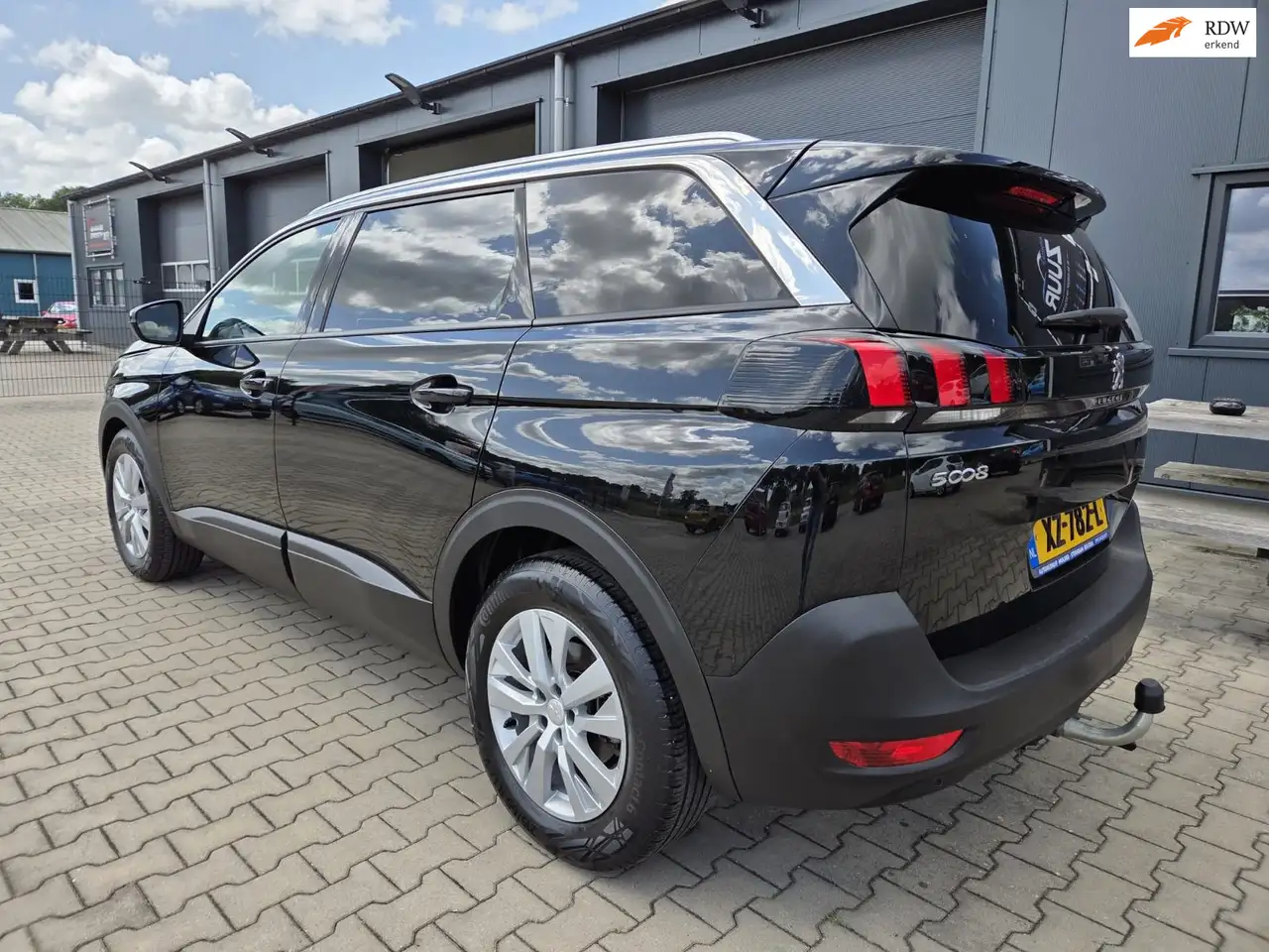 Peugeot 5008