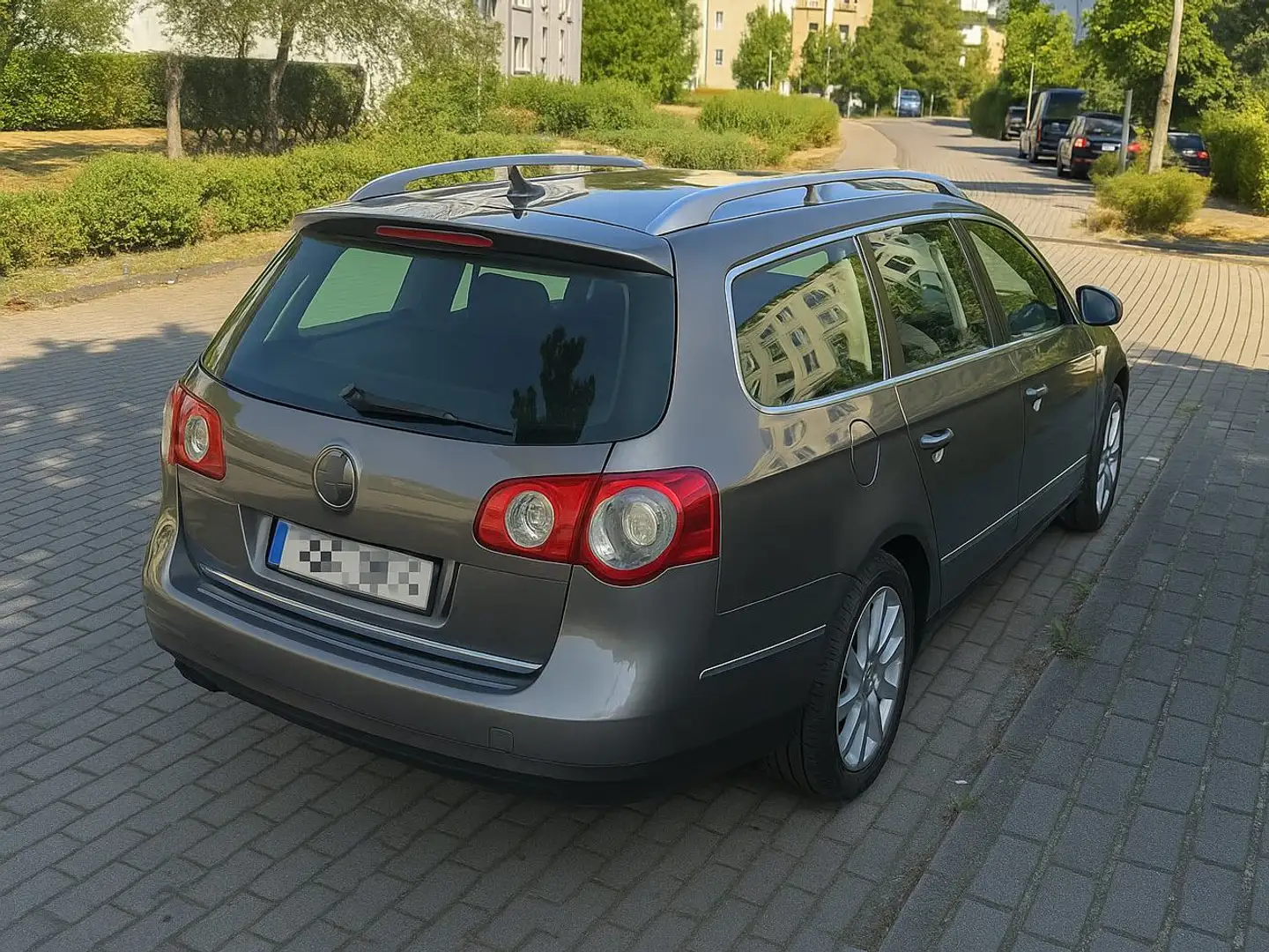 Volkswagen Passat Variant Passat Variant 1.8 TSI Highline Silber - 2