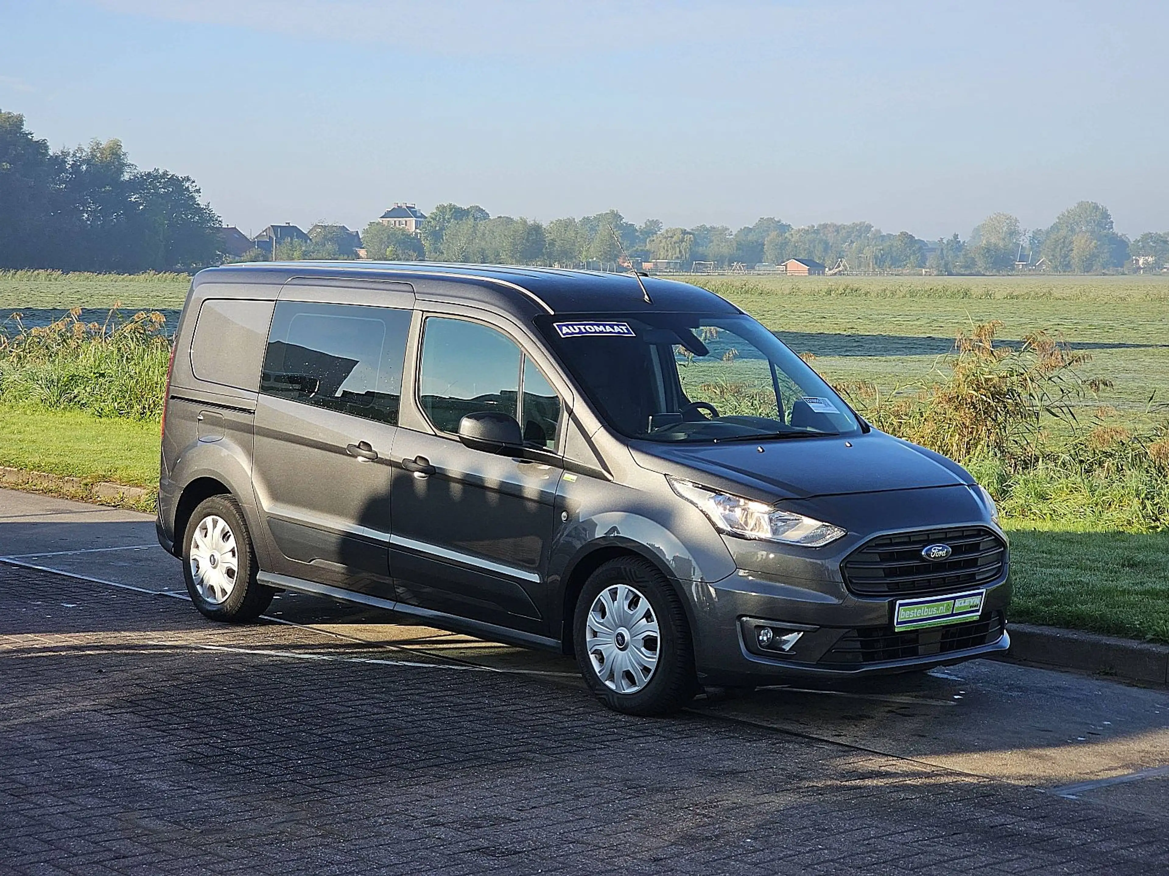 Ford Transit Connect 1.5 — photo 5
