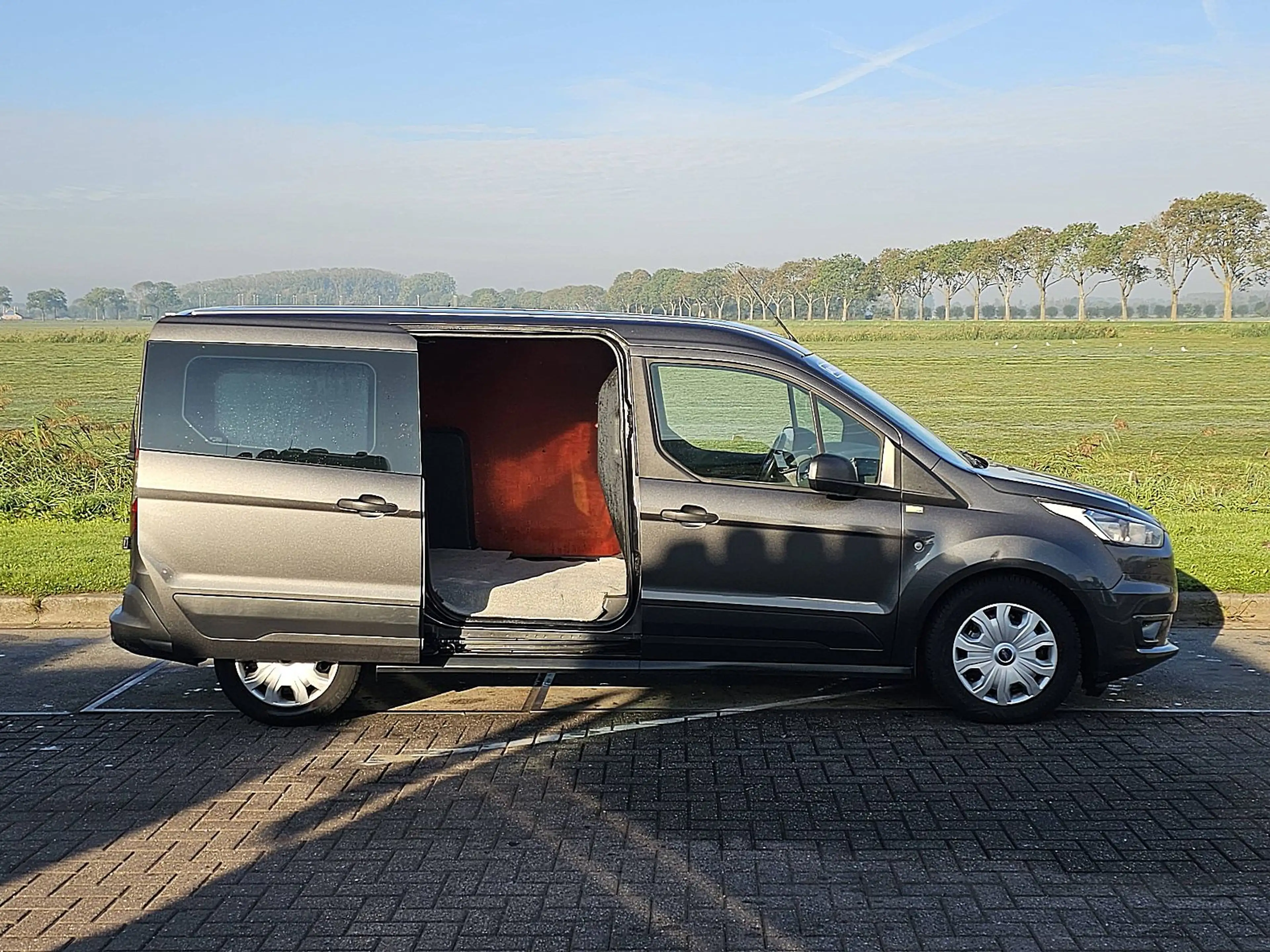 Ford Transit Connect 1.5 — photo 14