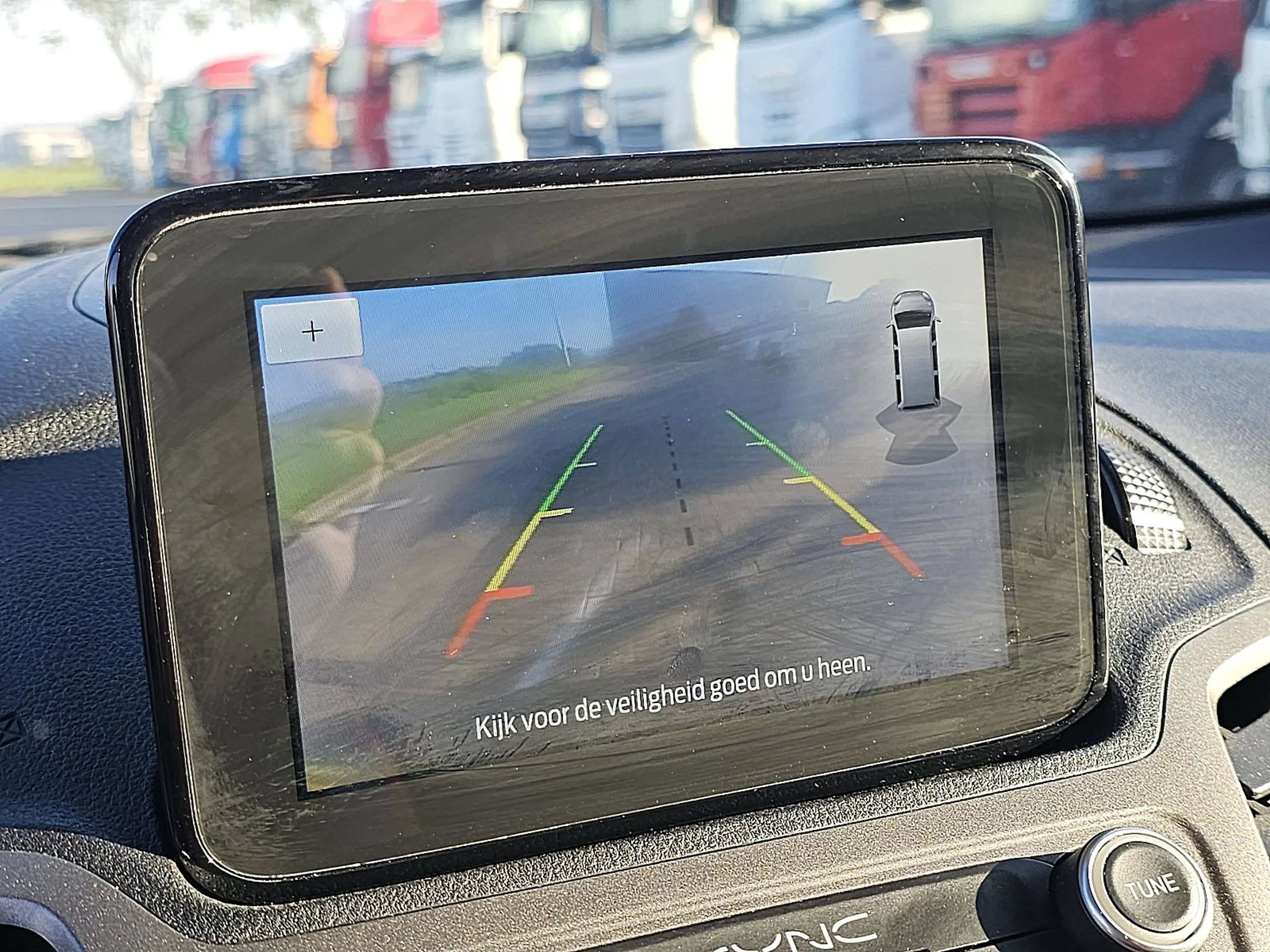 Ford Transit Connect 1.5 — photo 16
