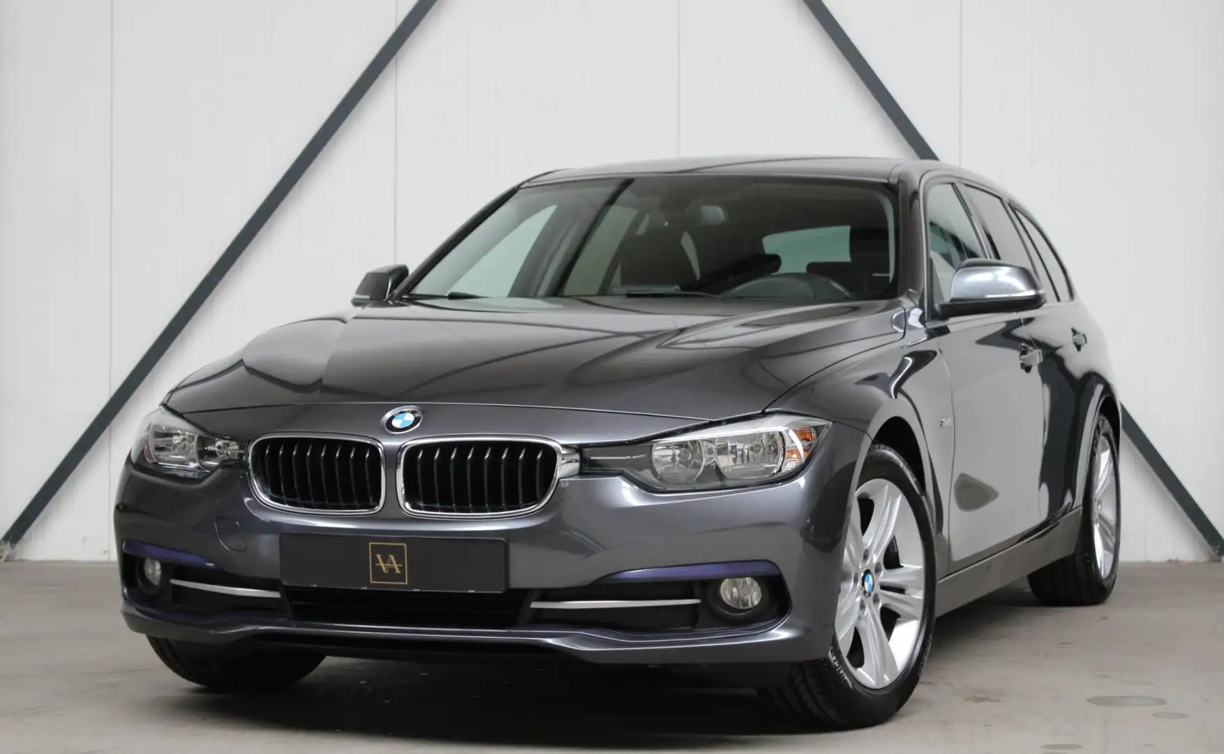 BMW 318 3-serie Touring 318i l Sport l Stoelverwarming l C siva - 1