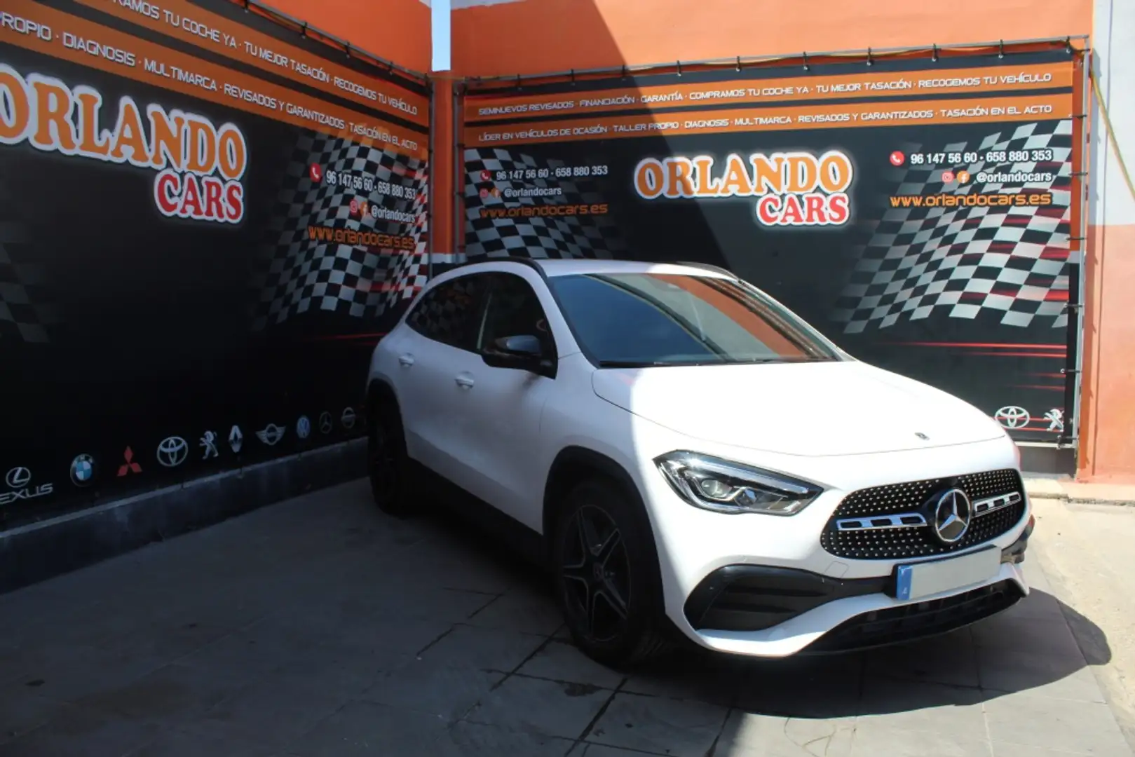 Mercedes-Benz GLA 200 200d 4Matic 8G-DCT Blanco - 1