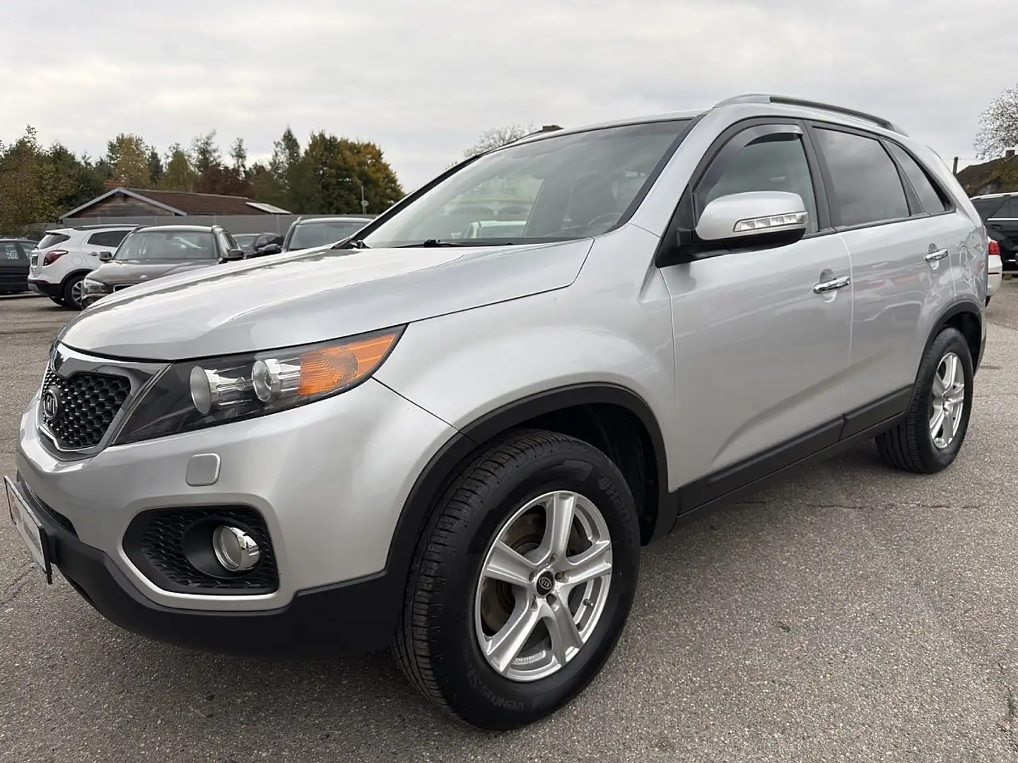 Kia Sorento 2,2 CRDi Active DPF 4WD Grau - 2