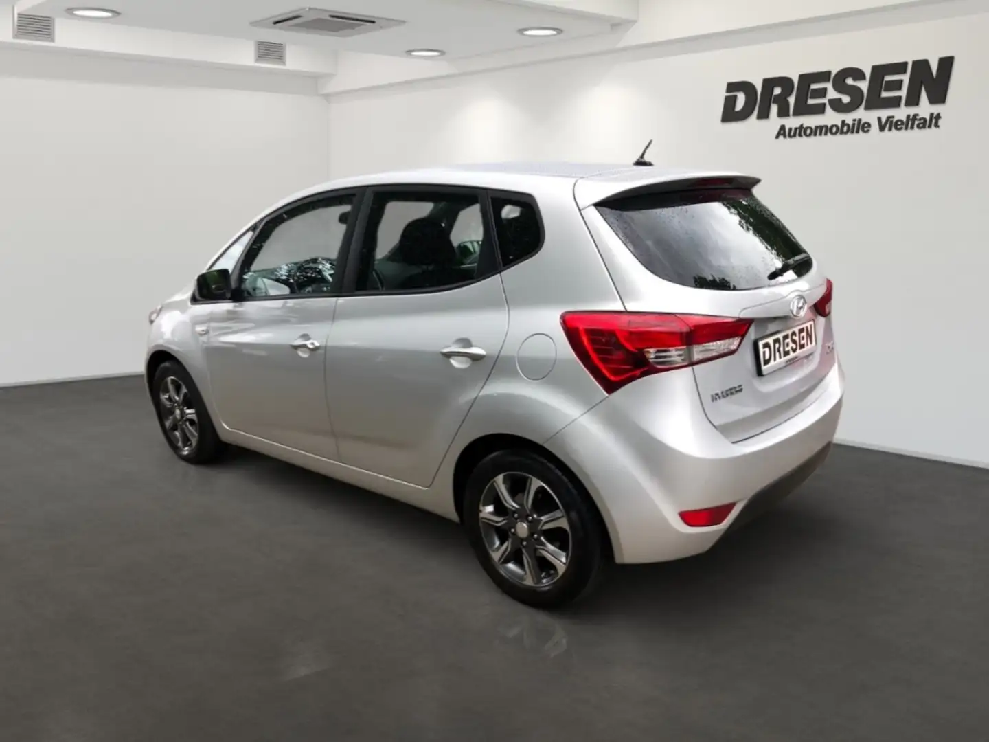Hyundai iX20 blue Yes 1.6 YES! Blue SHZ Lenkrad HZG Tel.-Vorb. Grigio - 2