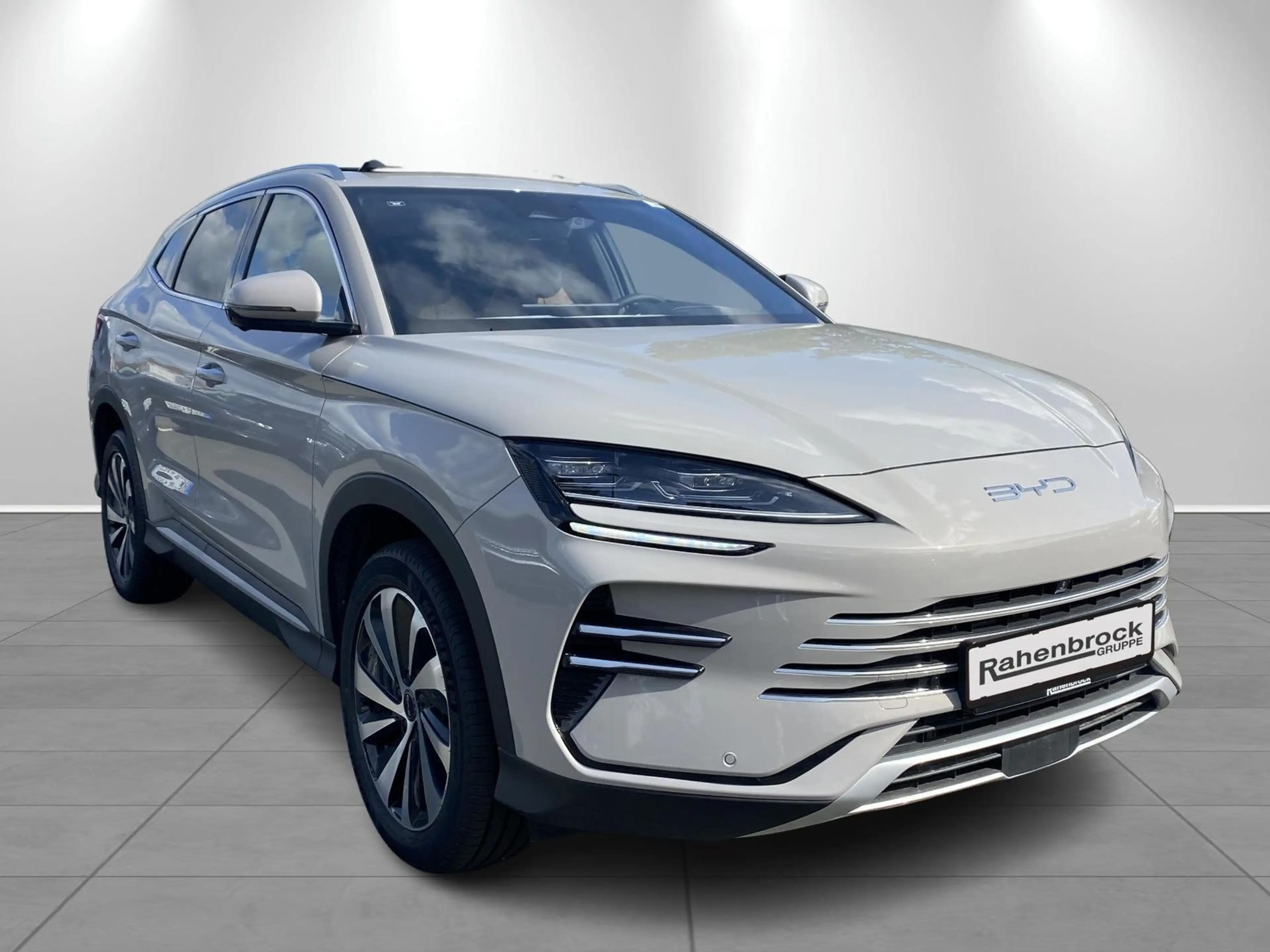 BYD Seal U DM-I Boost Kamera Navi — photo 2