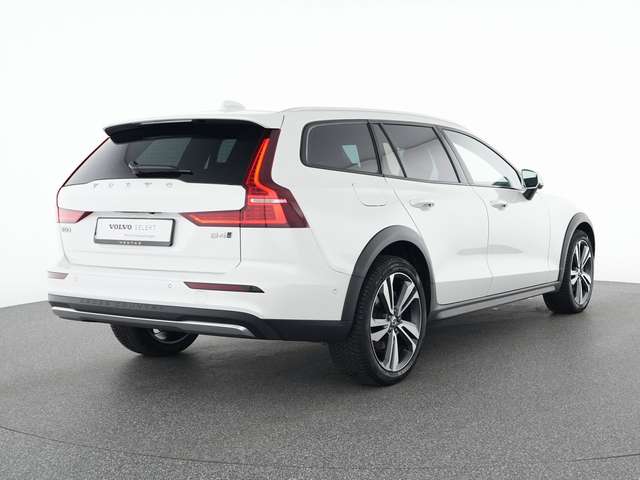 Volvo V60 Cross Country B4 AWD Ultimate 19"+B&W+STANDH