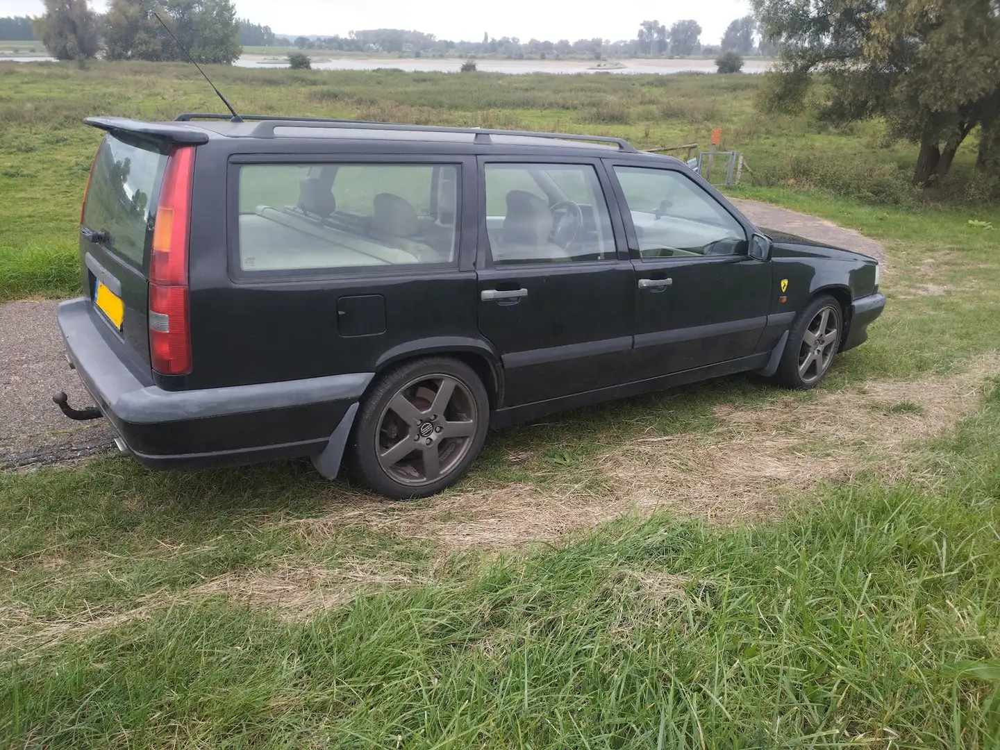 Volvo 850 T-5, R uitgevoerd Noir - 1