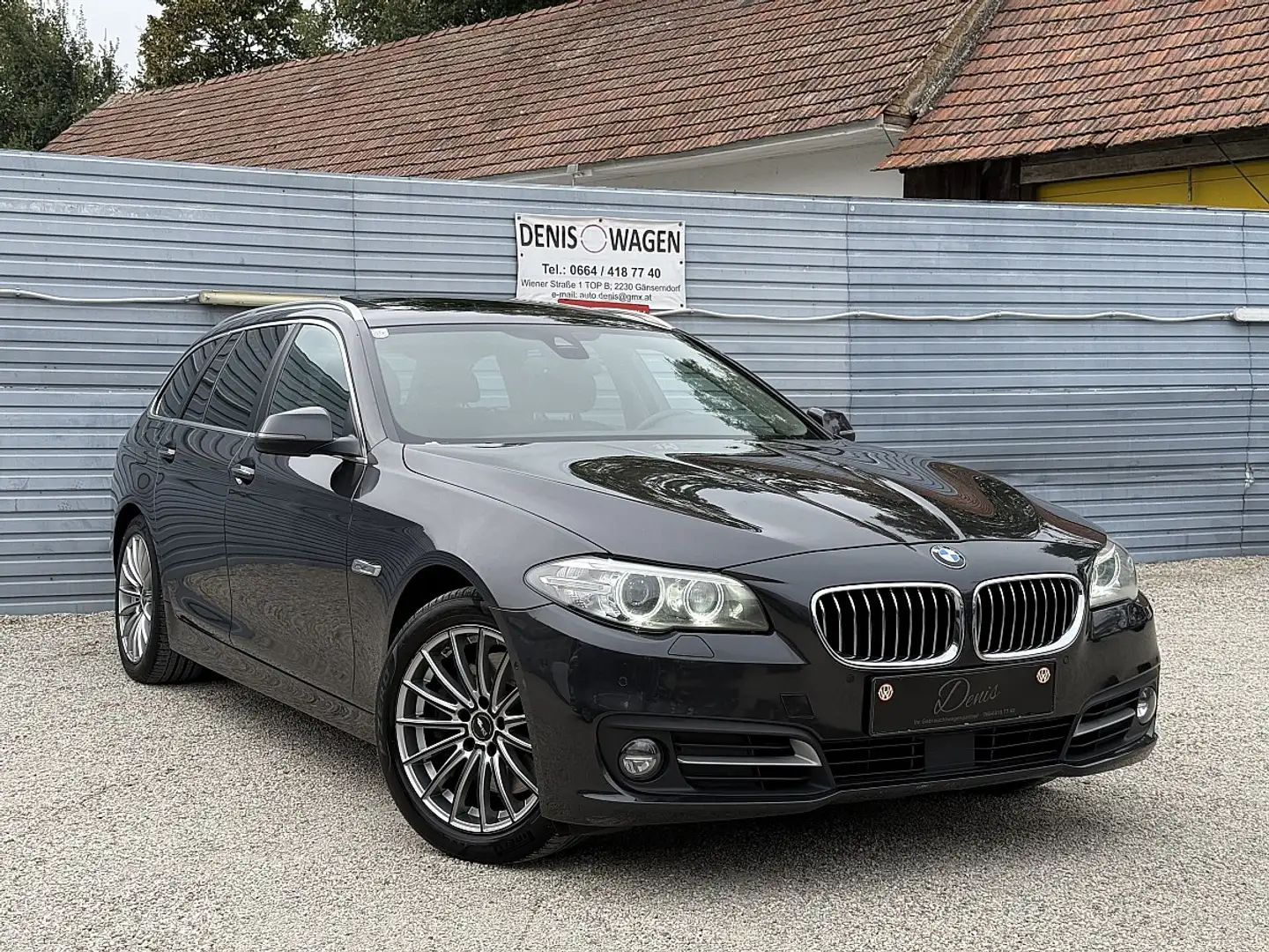 BMW 530 d xDrive Touring Aut. Facelift Schwarz - 2