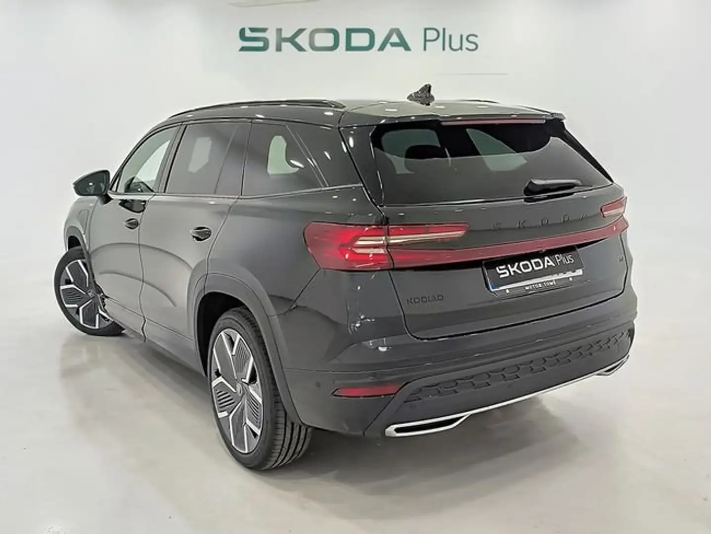 Skoda Kodiaq sportline 1.5 tsi iv 204 cv dsg Negro - 2