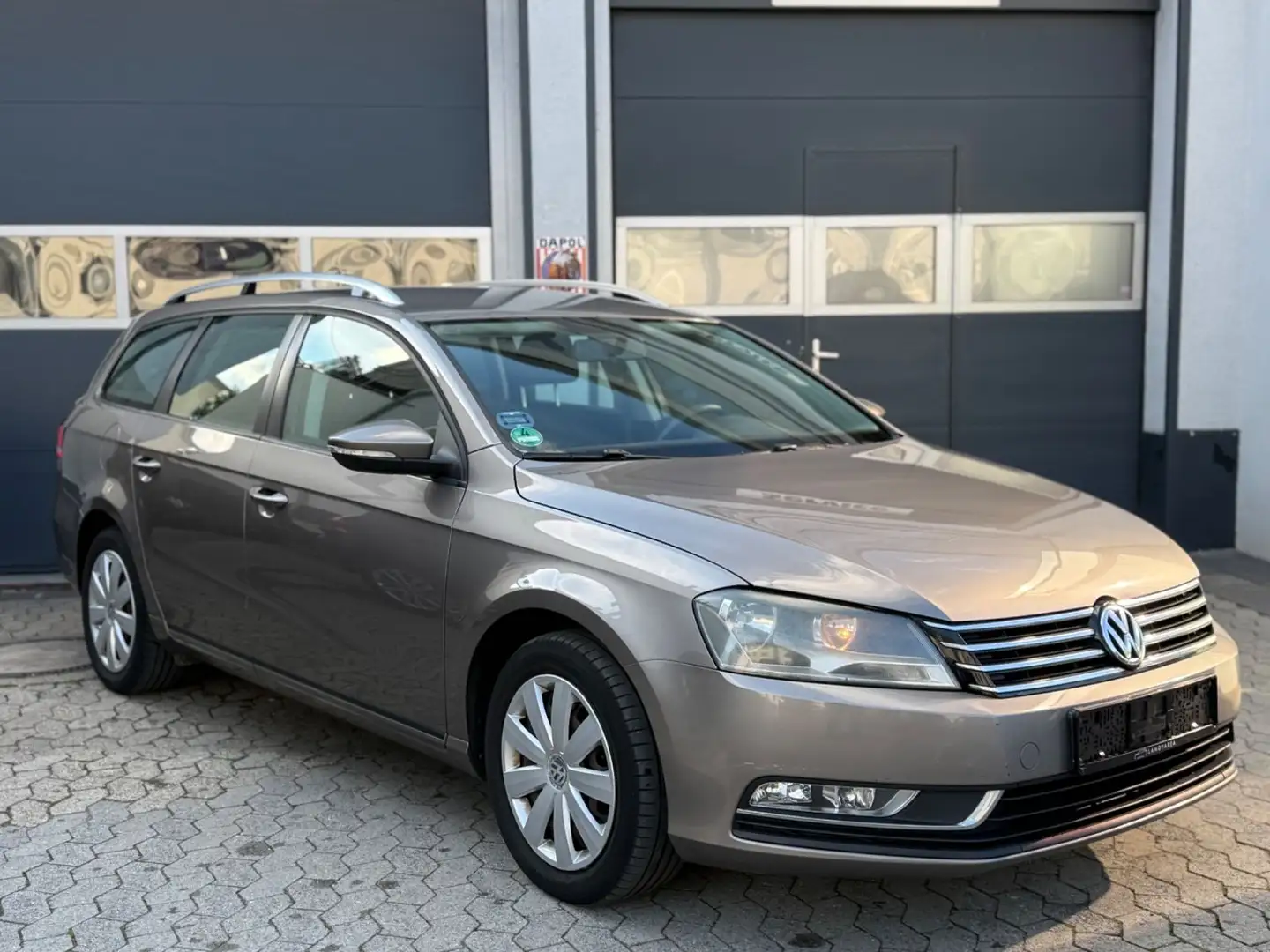 Volkswagen Passat Variant 2.0TDI Trendline BlueMotion *1.Hd Braun - 2