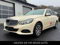 Mercedes-Benz E 220 E T-Modell E 220 BlueTec Beige - thumbnail 1