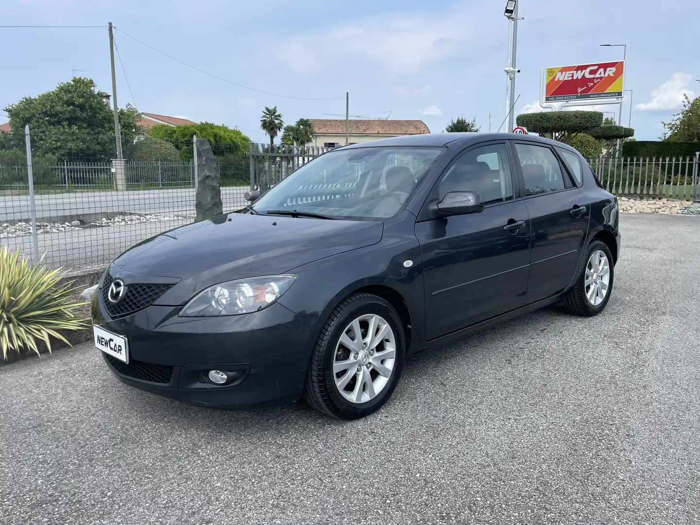 Mazda 3 1.6 benzina Active 105cv Grigio - 1
