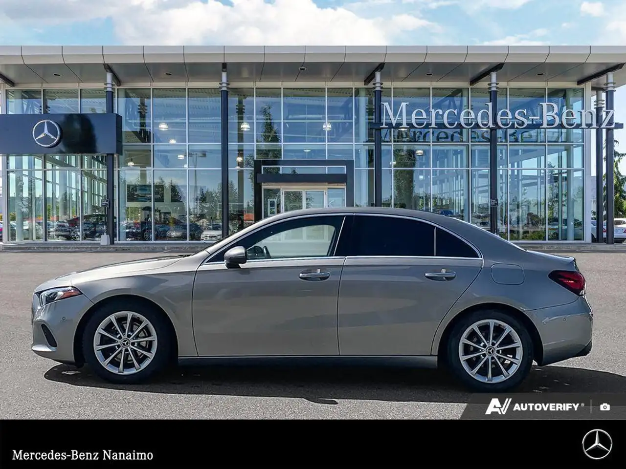 Mercedes-Benz A-Class снимка Mercedes-Benz A-Class