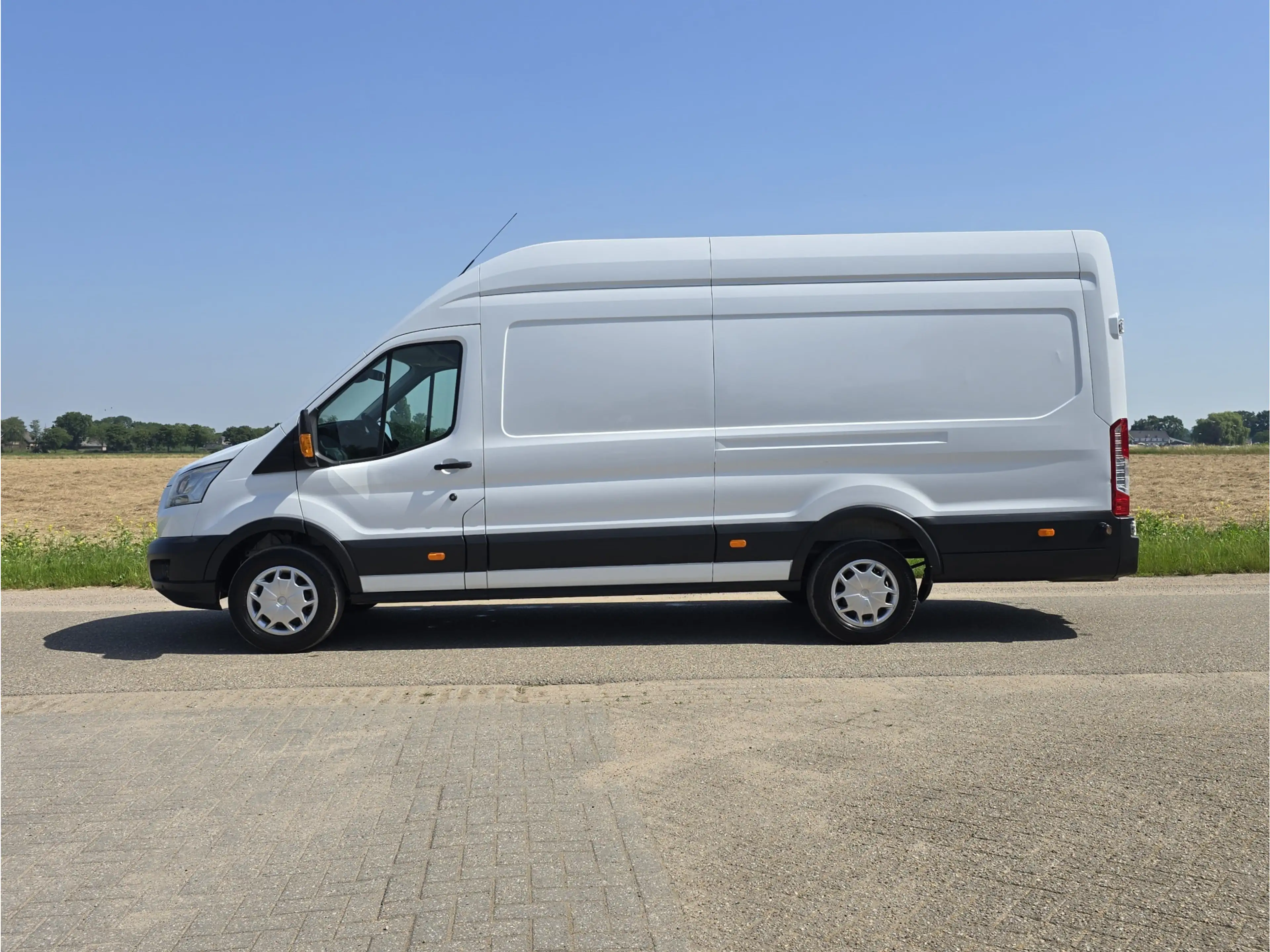 Ford Transit 350 2.0 TDCI L4 H3 Trend - Euro 6 - 130 Pk - Parke — photo 2
