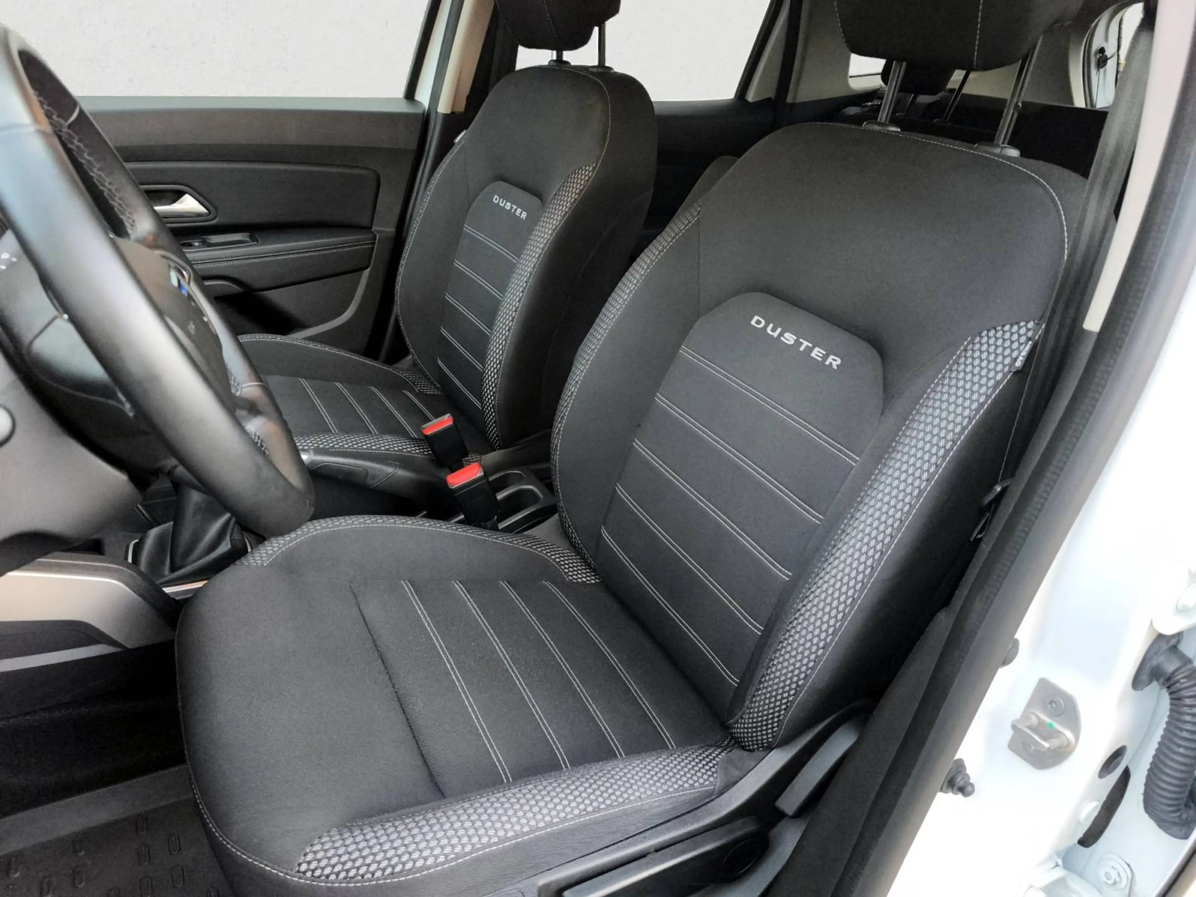 Dacia Duster Duster 1.5 Blue dCi - CARPLAY - GARANTIE 12M — photo 10