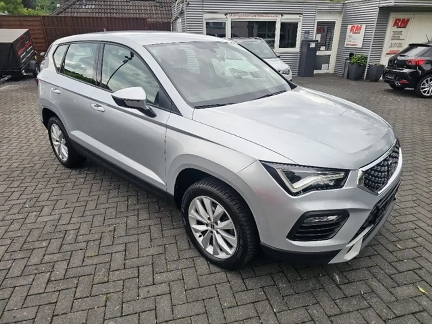 SEAT Ateca STYLE NAVI LED AHK Gris - 1
