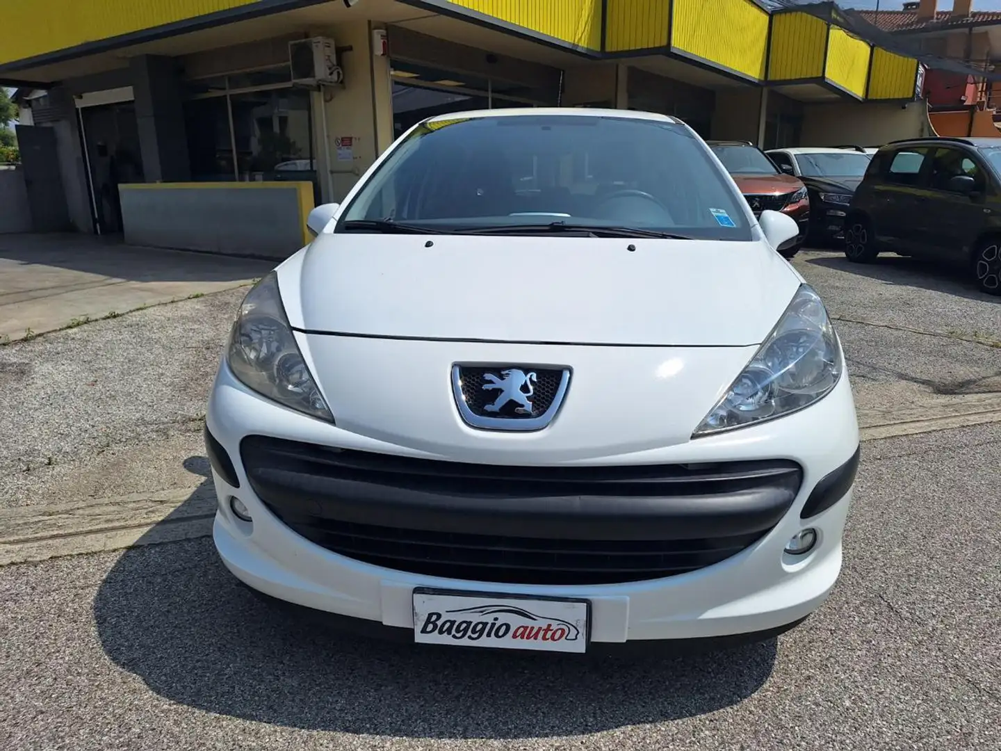 Peugeot 207 1.4 HDi 70CV 5p. Active PER NEOPATENTATIN°EL605 Bianco - 2