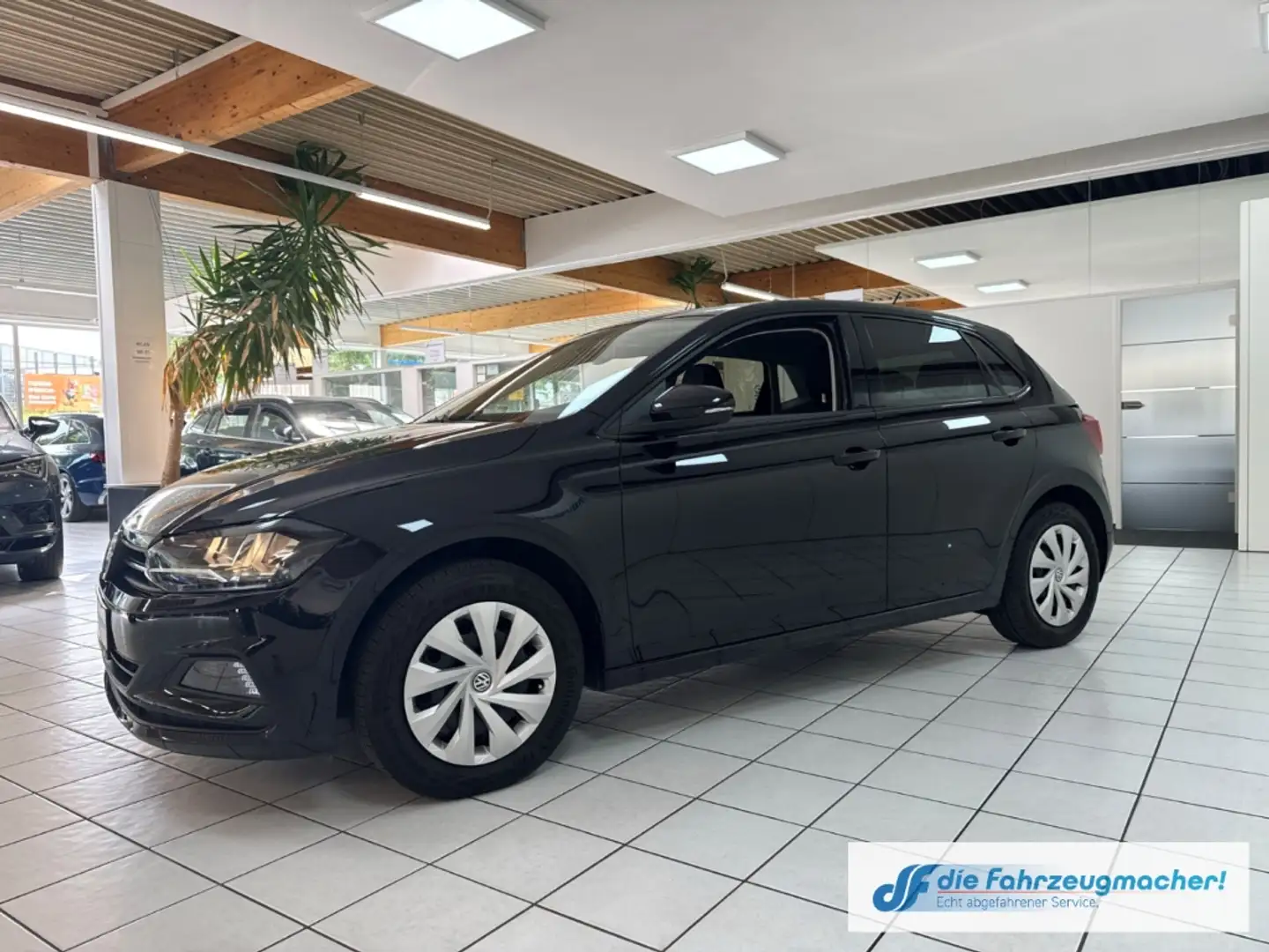 Volkswagen Polo VI Comfortline 1.0 TSI AHK ACCKlimaautom SHZ Notbr Nero - 2