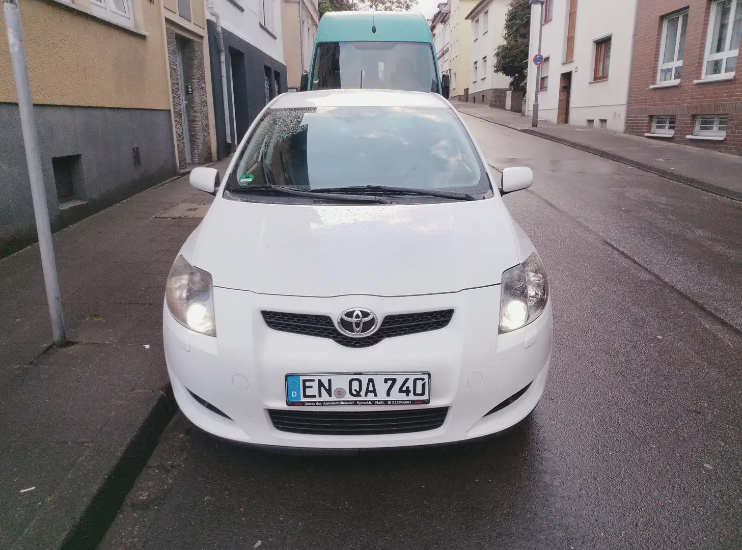 Toyota Auris 2.2 D-4D D-CAT - 1