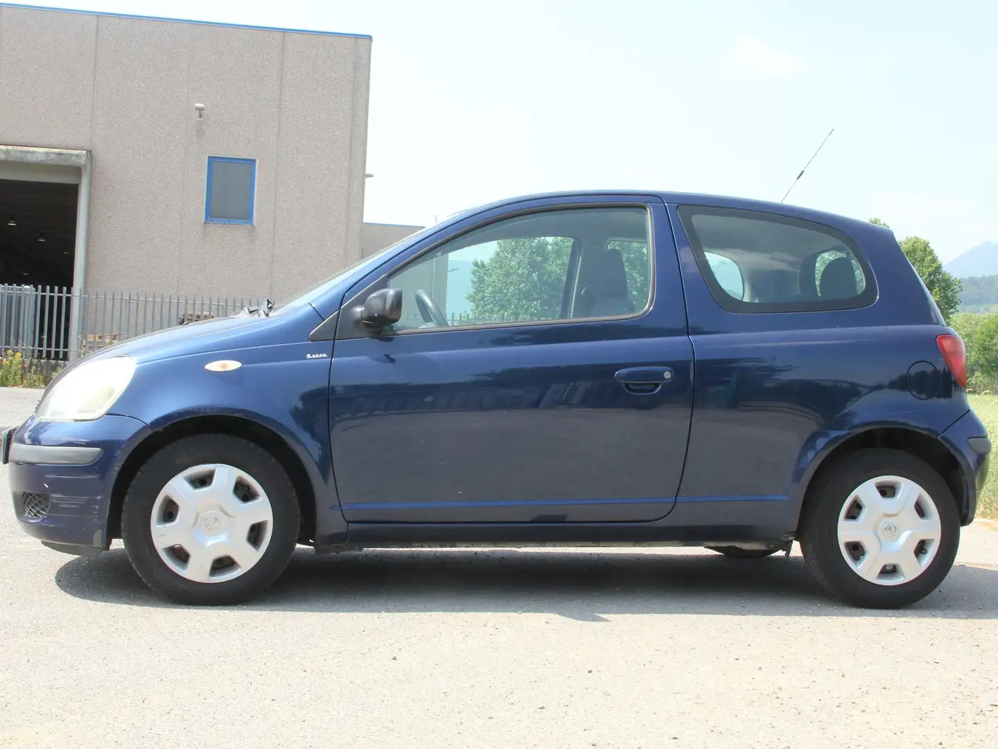 Toyota Yaris Yaris 3p 1.0 Sol Blu/Azzurro - 2
