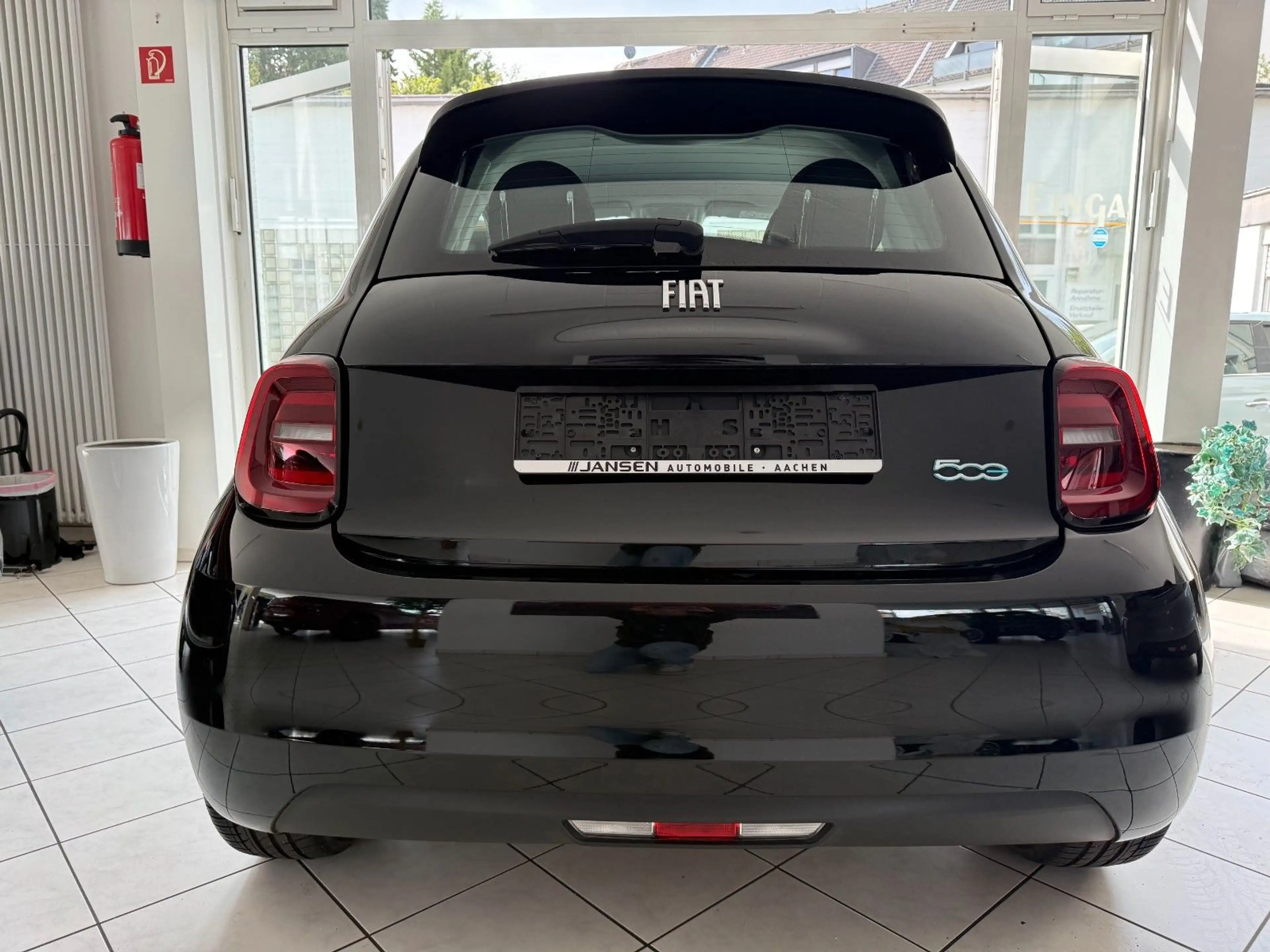 Fiat 500e 500 e Icon — photo 10
