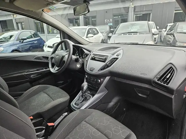 Ford B-Max view 10