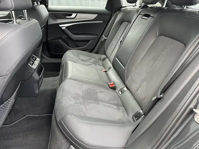 Audi A6 Avant view 12