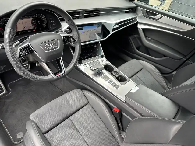 Audi A6 Avant view 10