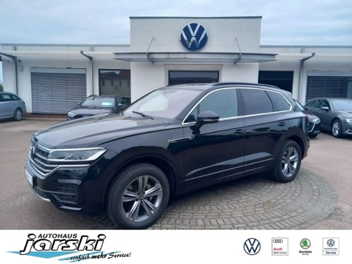 Volkswagen Touareg 3.0 TDI R-Line Navi,AHK,LED Zwart - 1