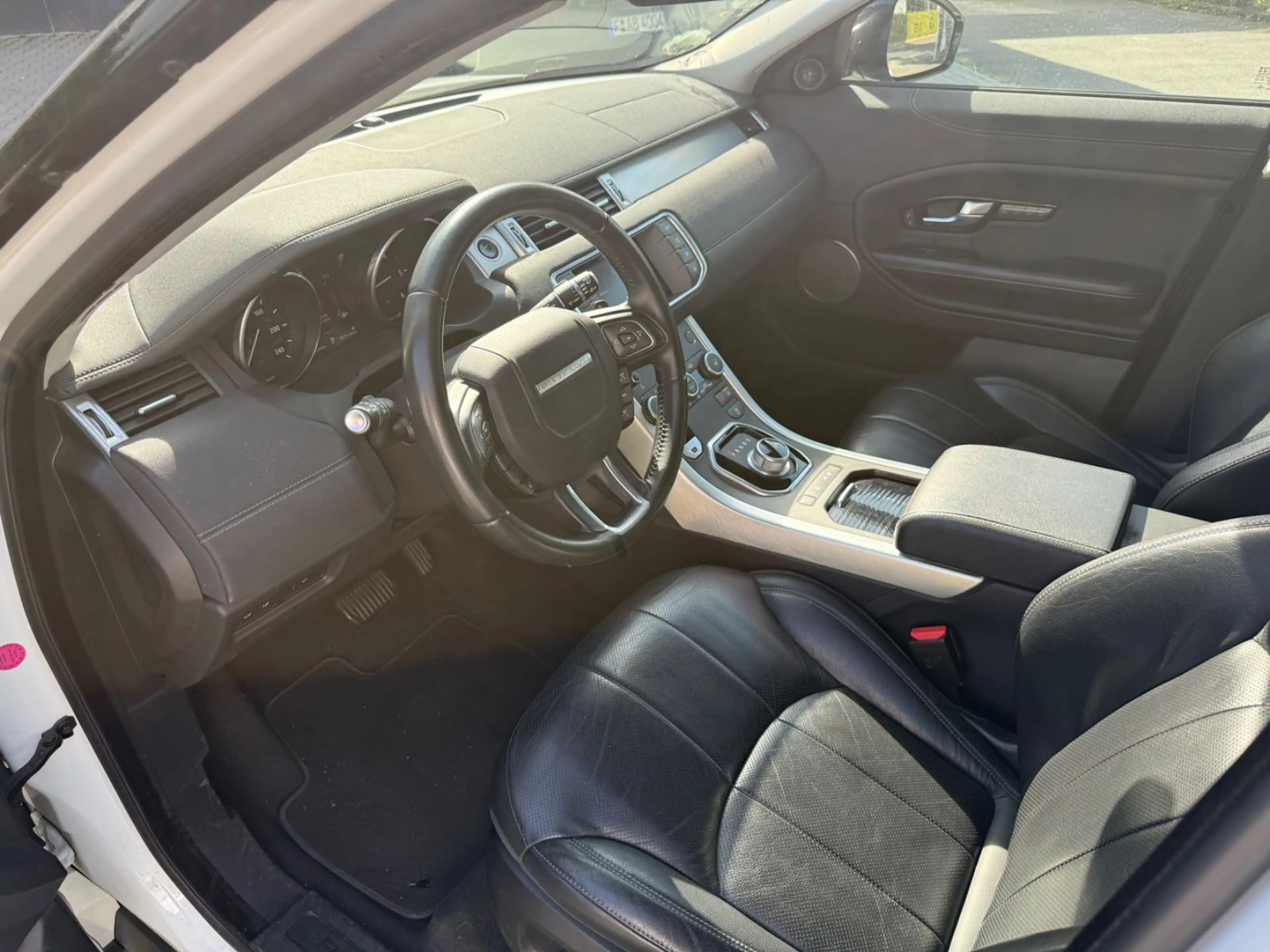 Land Rover Range Rover Evoque 2.0 TD4 SE Dynamic 2.Hd·MwSt — photo 9