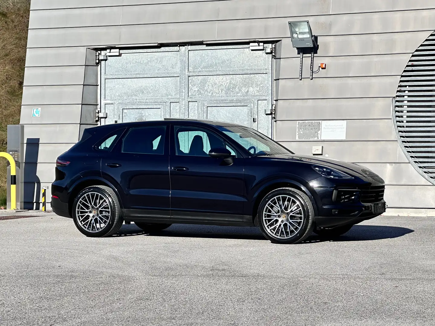 Porsche Cayenne S / Luft / Pano / Sportsitze / Benzin ... Schwarz - 2