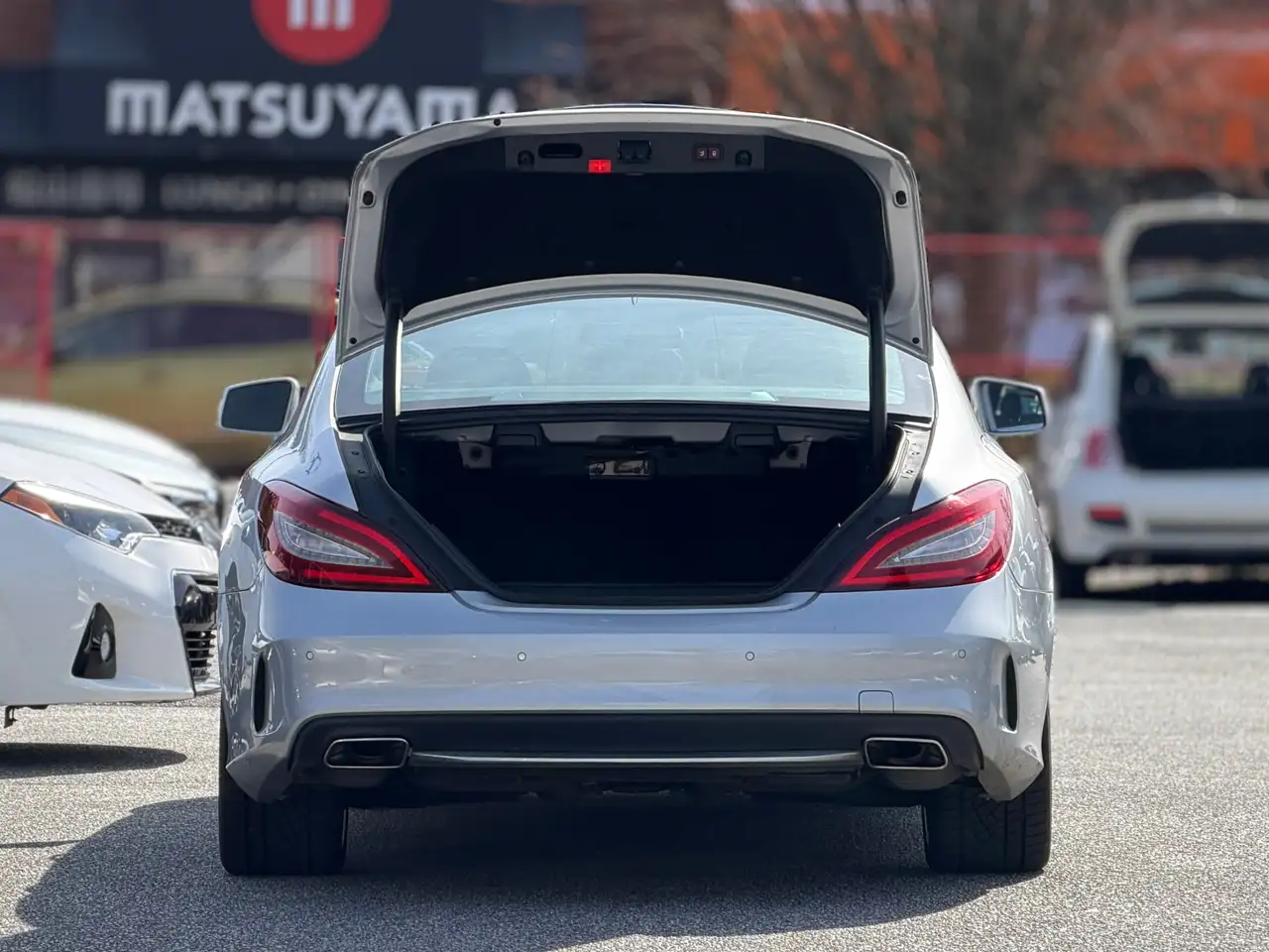 Mercedes-Benz CLS снимка Mercedes-Benz CLS