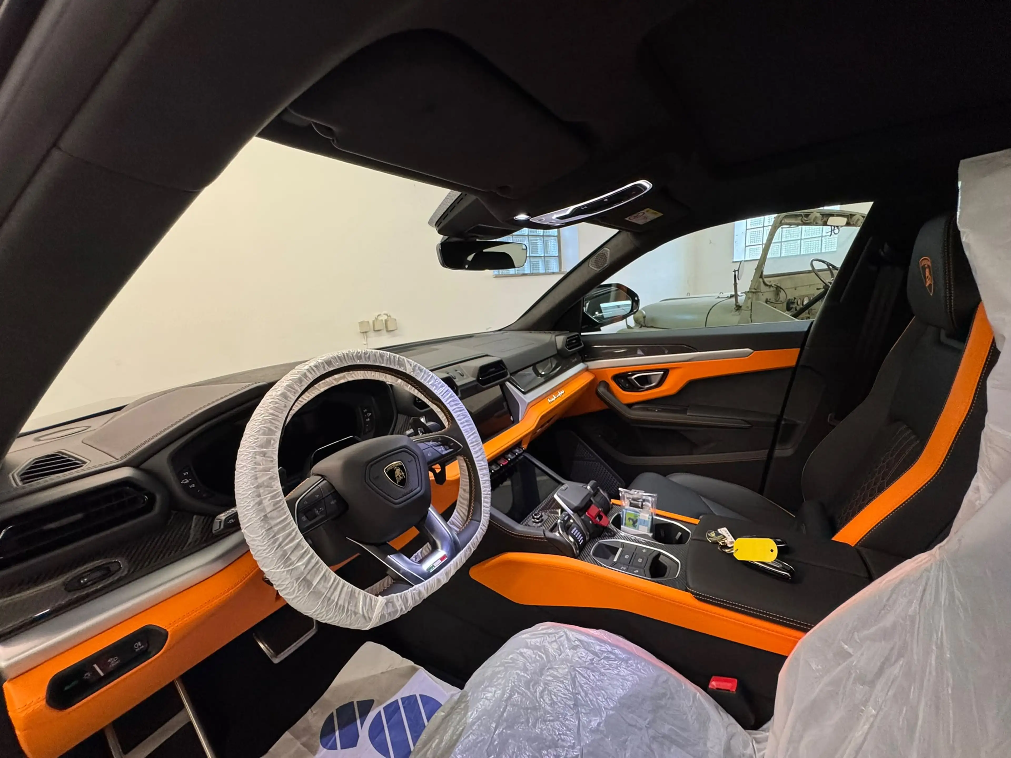 Lamborghini Urus SE — photo 6
