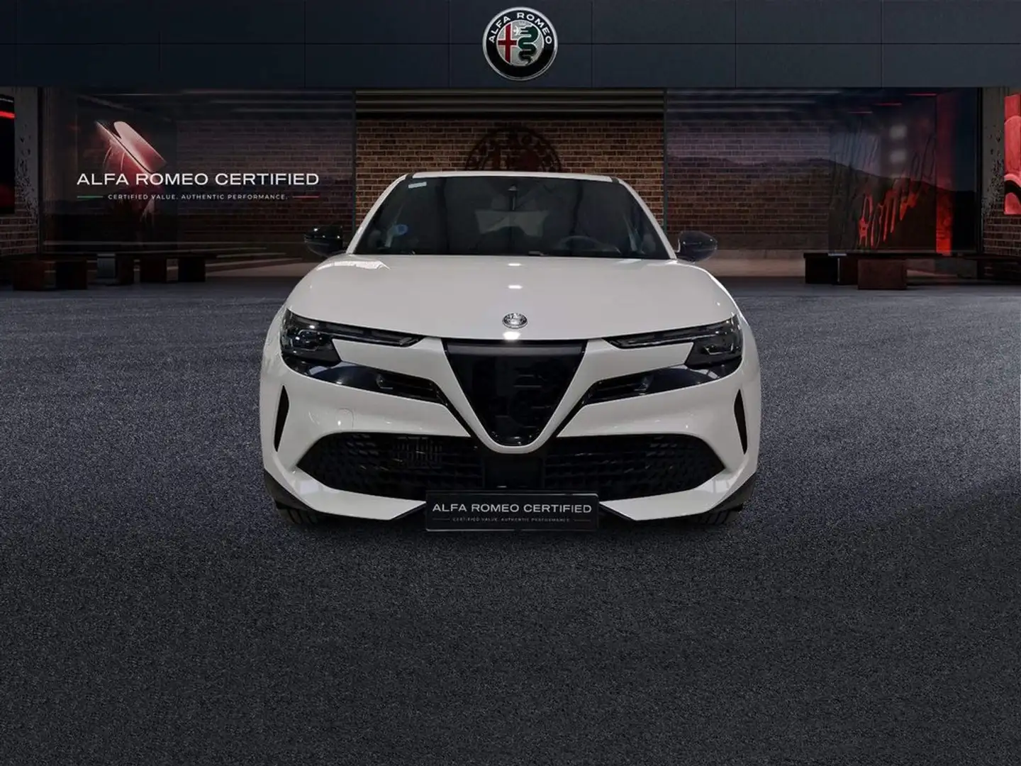 Alfa Romeo Junior Ibrida Speciale 100kW (136CV) Wit - 2