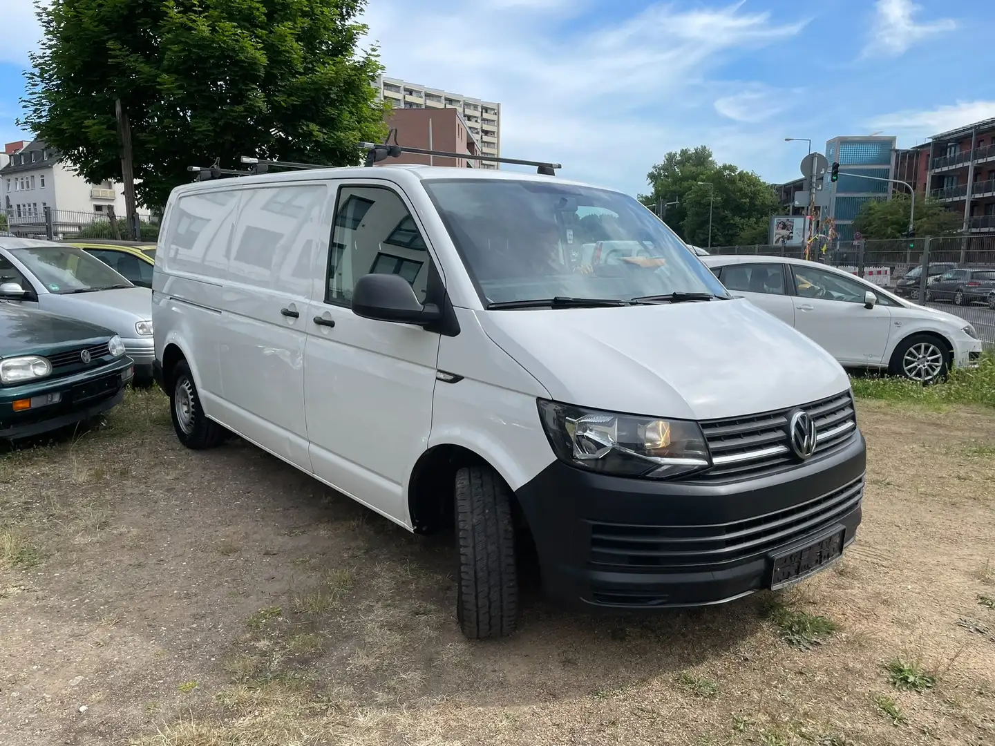 Volkswagen T6 Transporter Kasten EcoProfi Lang, Klima, AHK, Euro 6, PDC. Weiß - 1