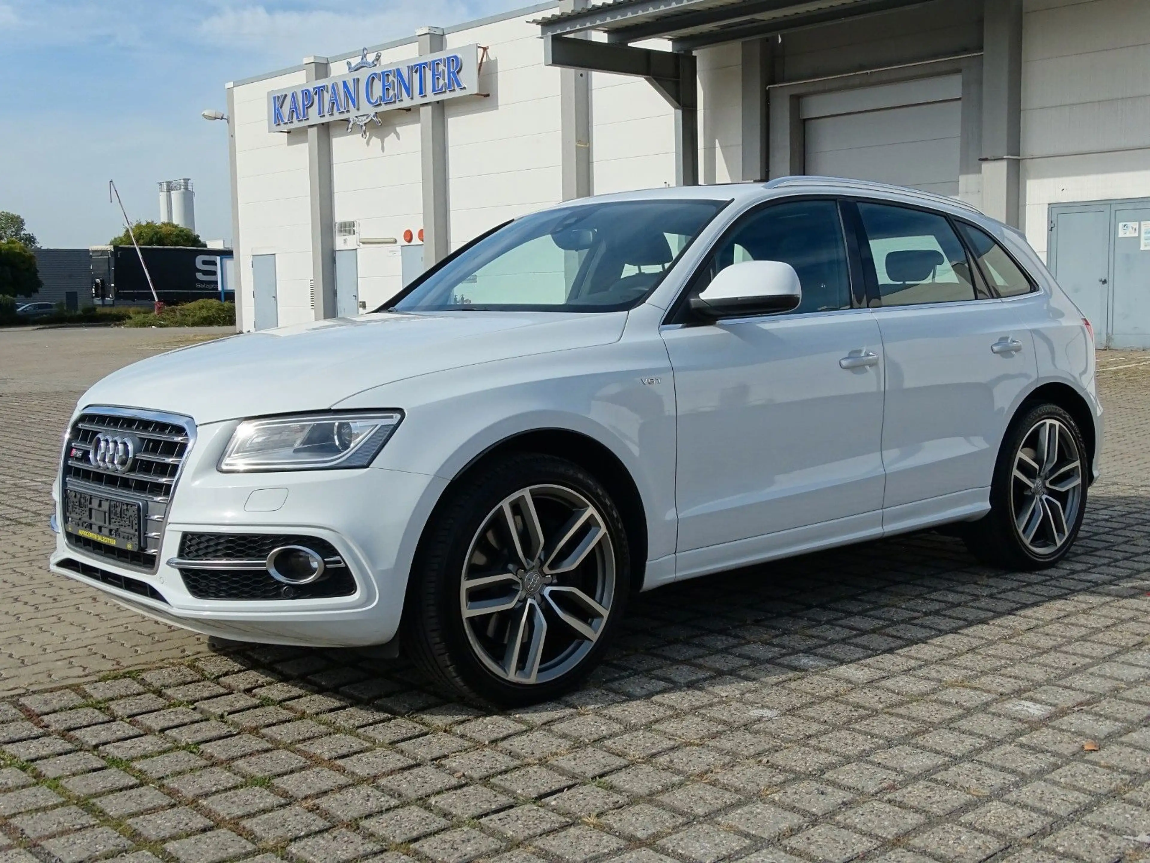 Audi SQ5 3.0 TDI quattro*PANORAMA*XENON*ACC*AHK* — photo 7