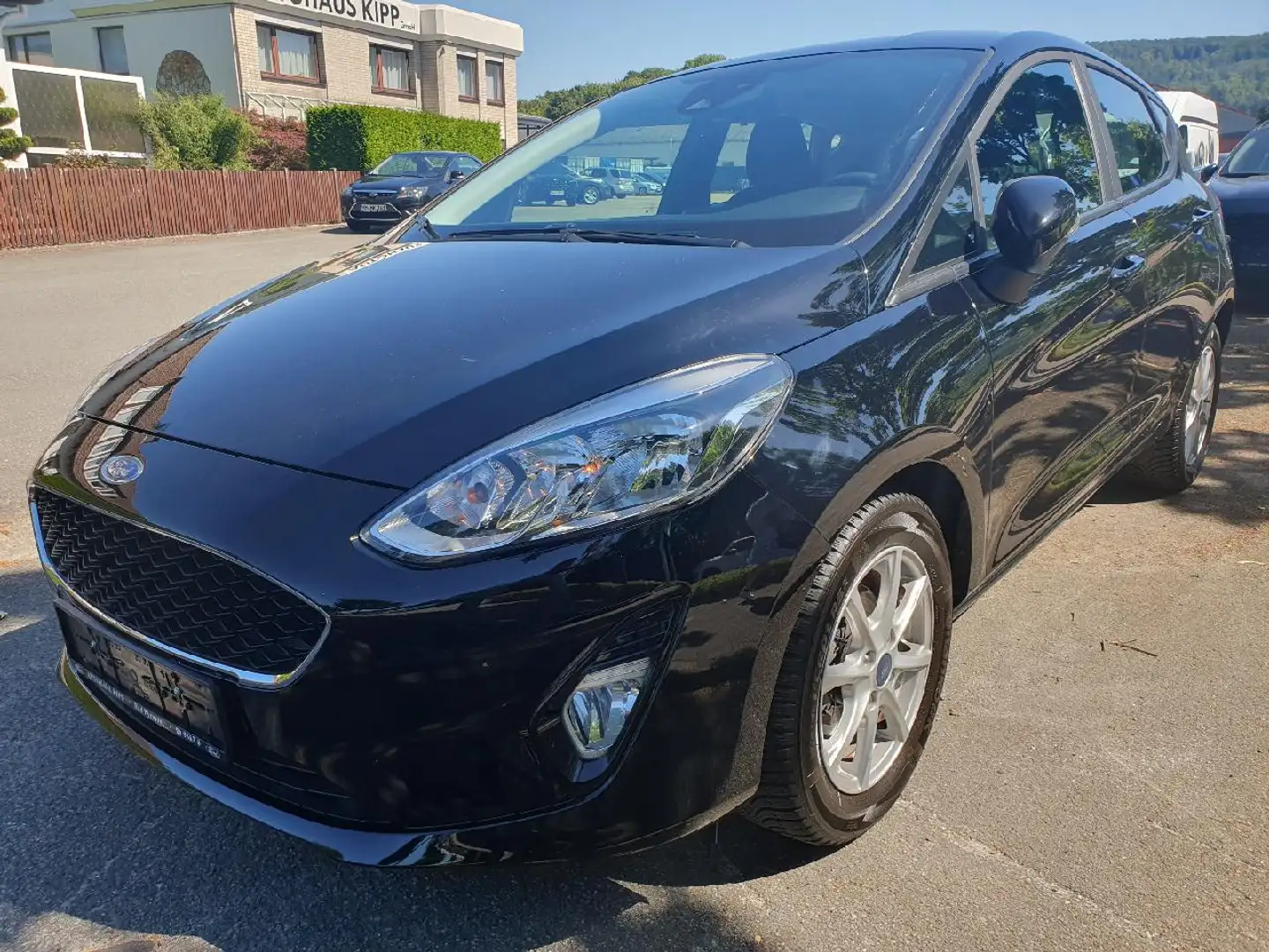 Ford Fiesta Cool & Connect + Winterpaket Schwarz - 1