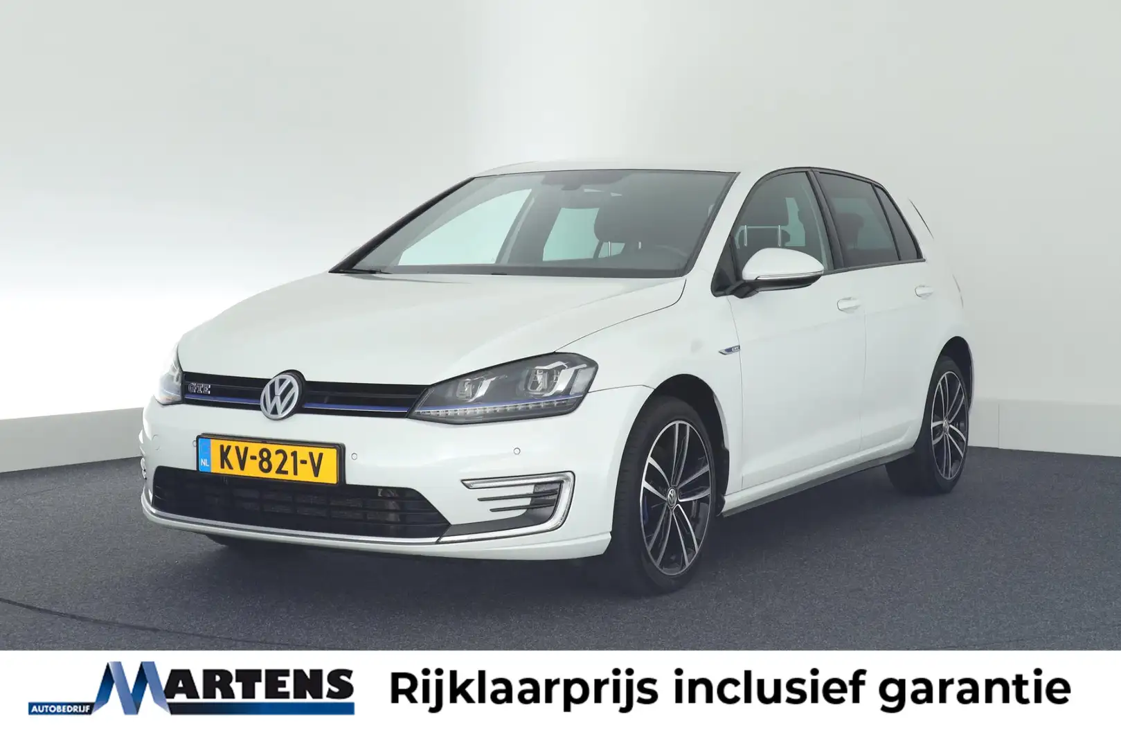 Volkswagen Golf GTE 1.4 TSI 204pk Connected Series Trekhaak Camera Nav Bianco - 1