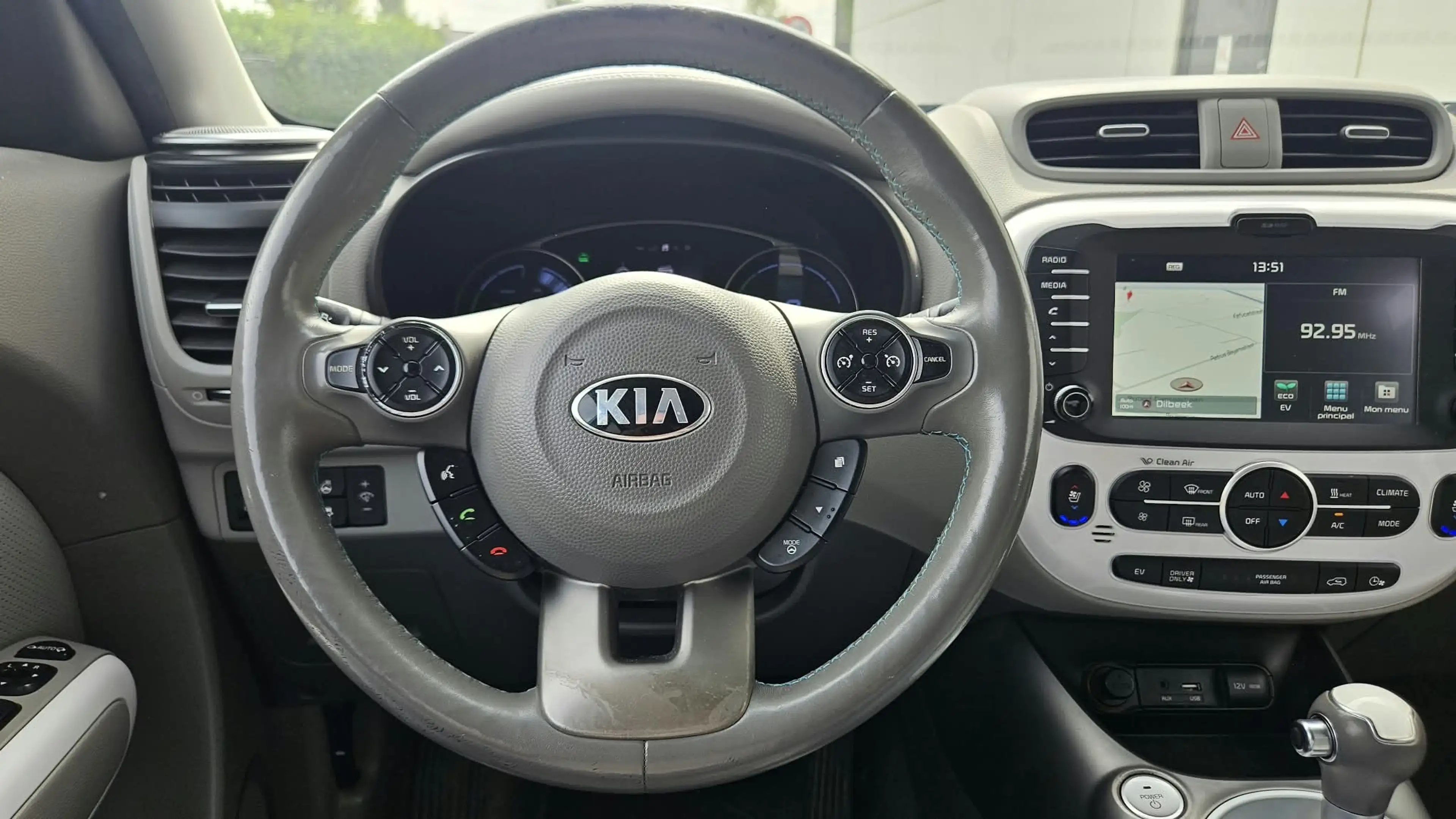 Kia Soul *** EV - Promo - Full option - Carpass - Garantie *** — photo 15