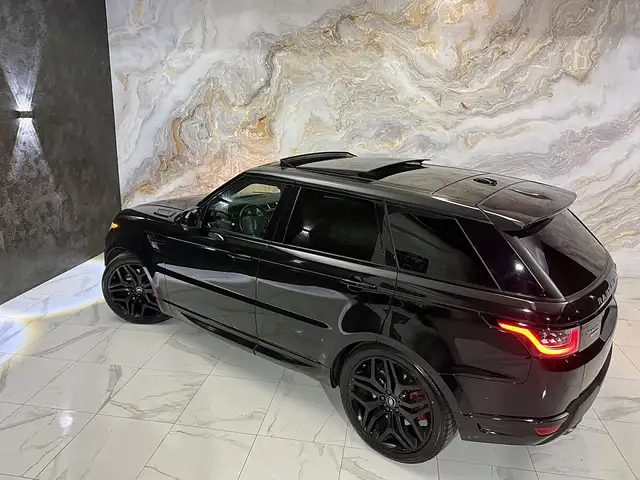 Land Rover Range Rover Sport view 9